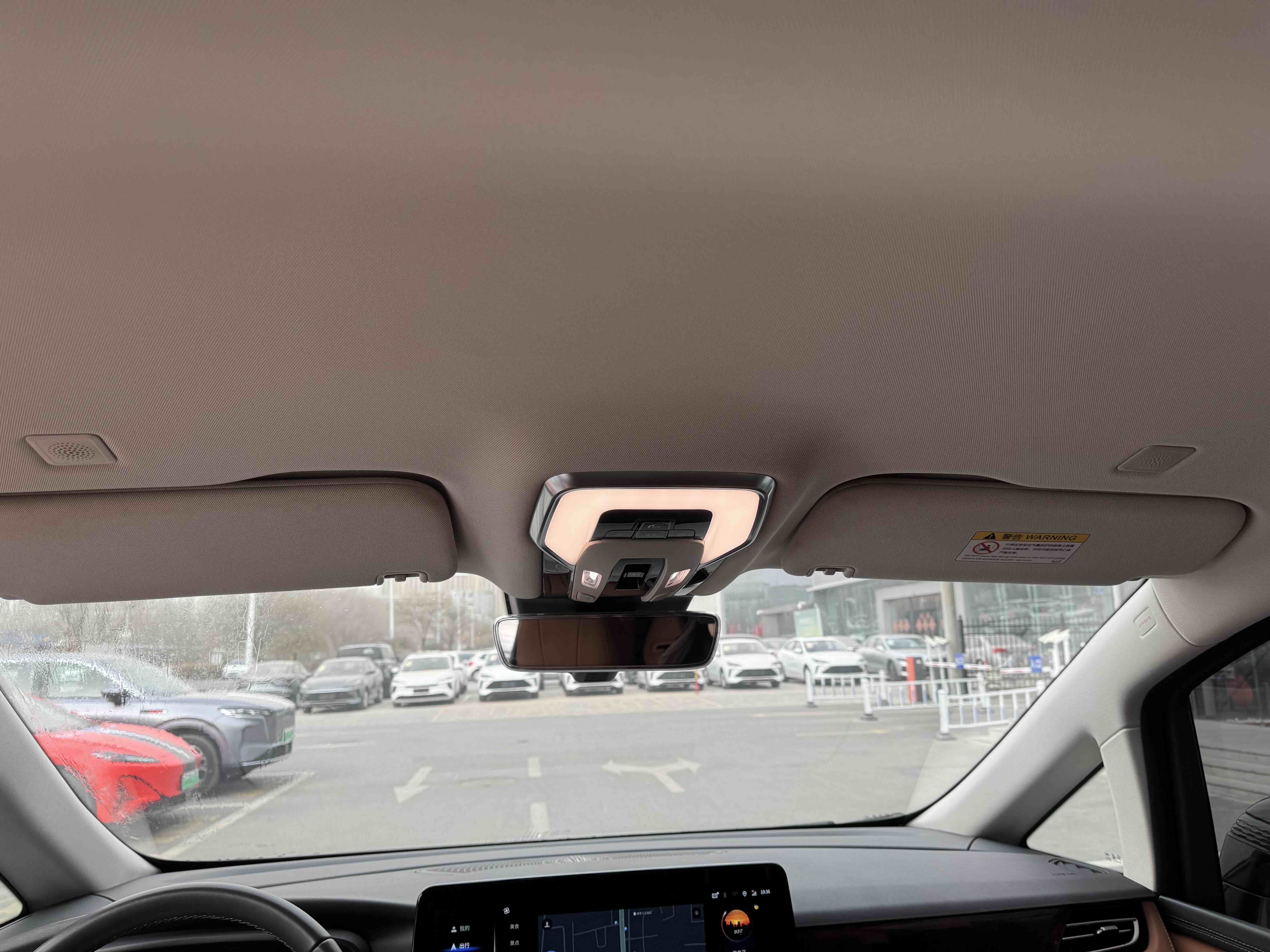 HongQi HQ9 2023 #13 HongQi HQ9 2023 car image #13