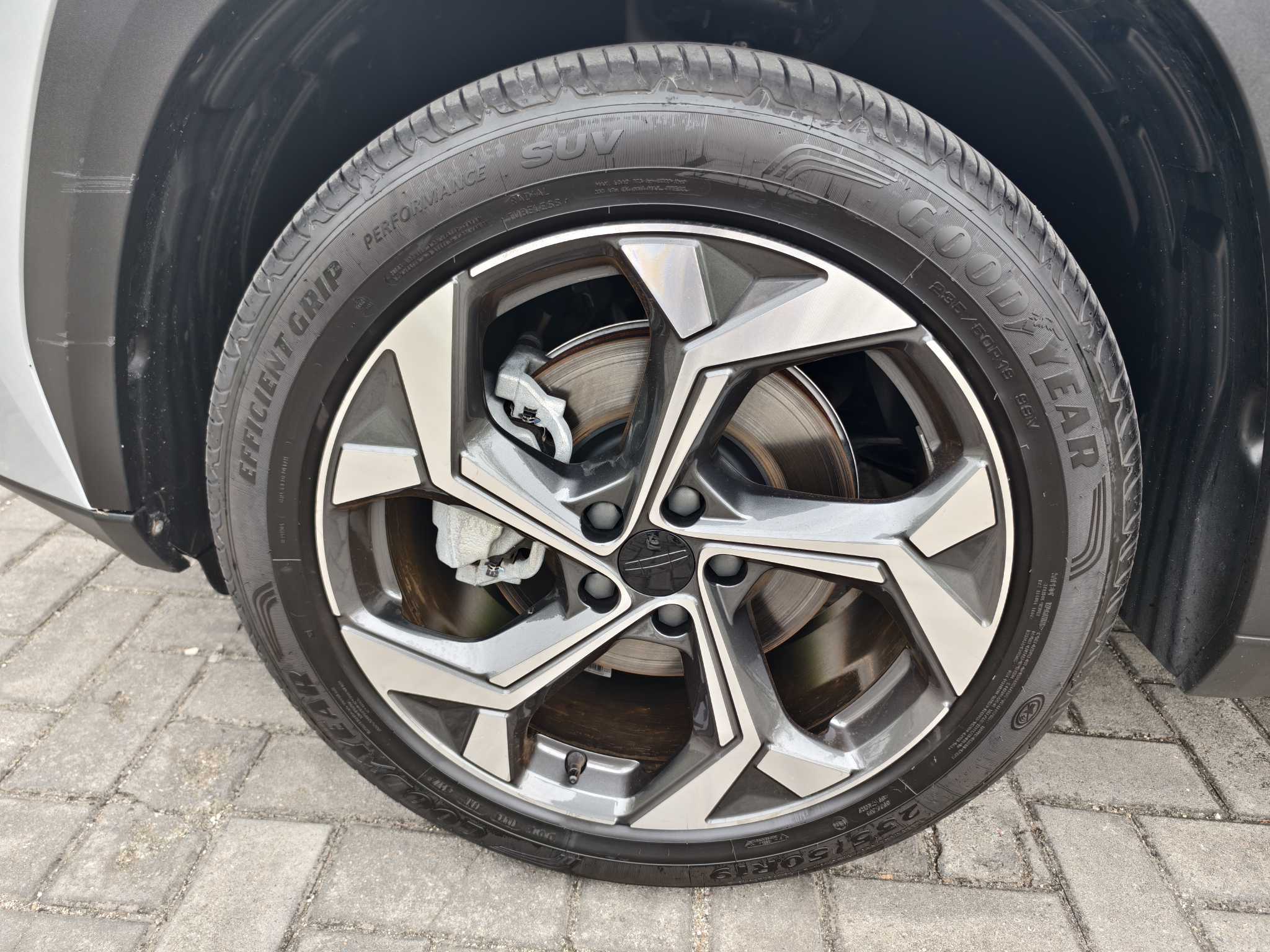 GEELY Boyue L 2023 immagine di auto #13
