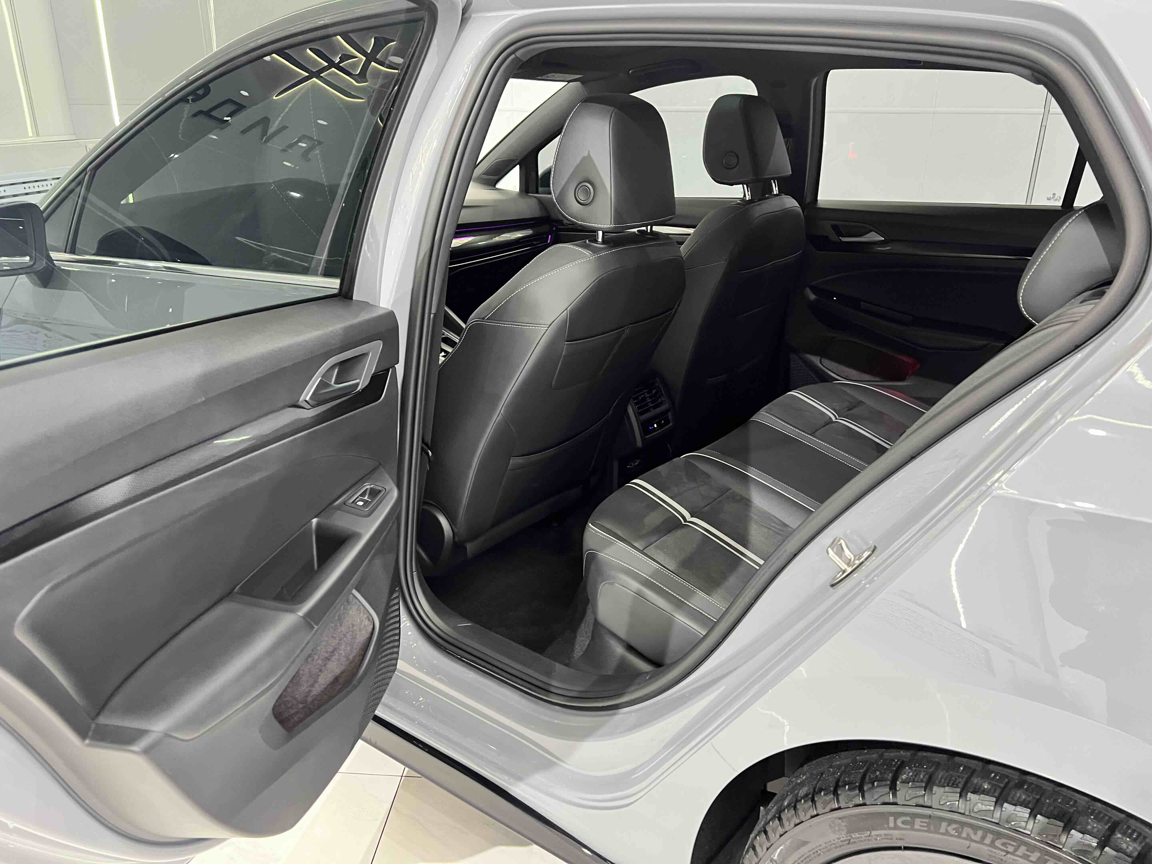 Volkswagen Golf 2023 #13 Volkswagen Golf 2023 car image #13