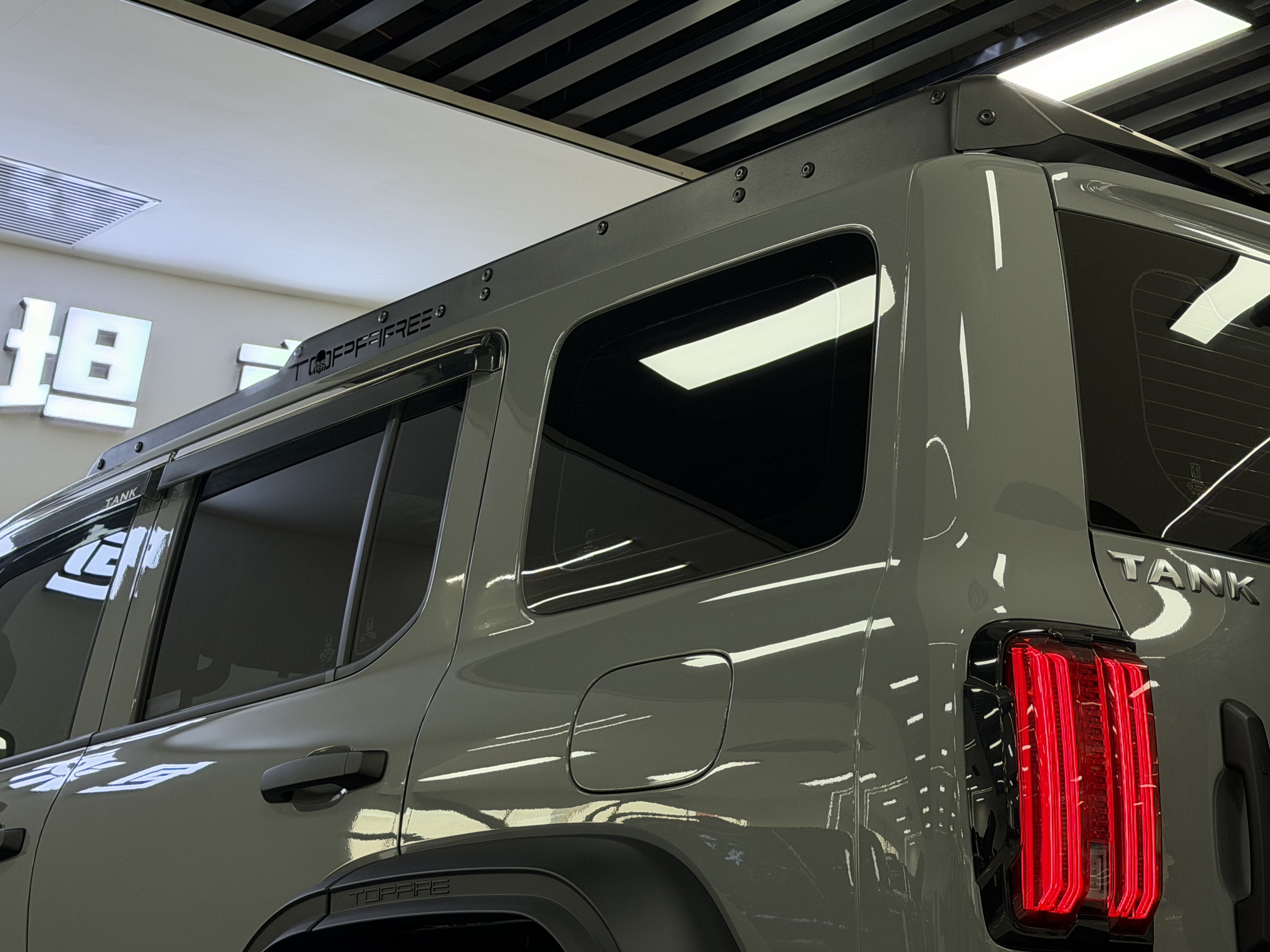 Tank 300 2023 car image #13