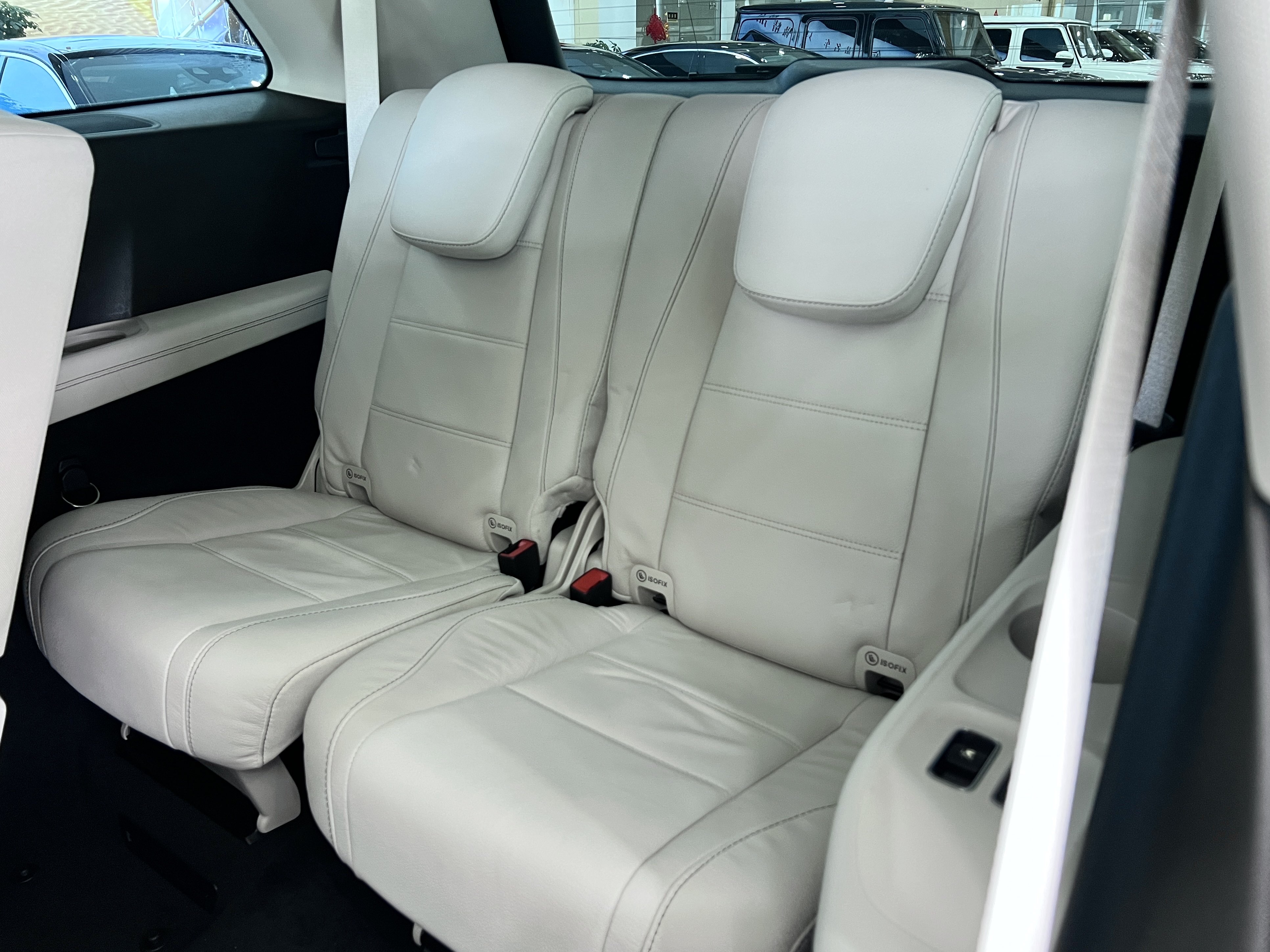 Mercedes-Benz GLS Class 2023 car image #13