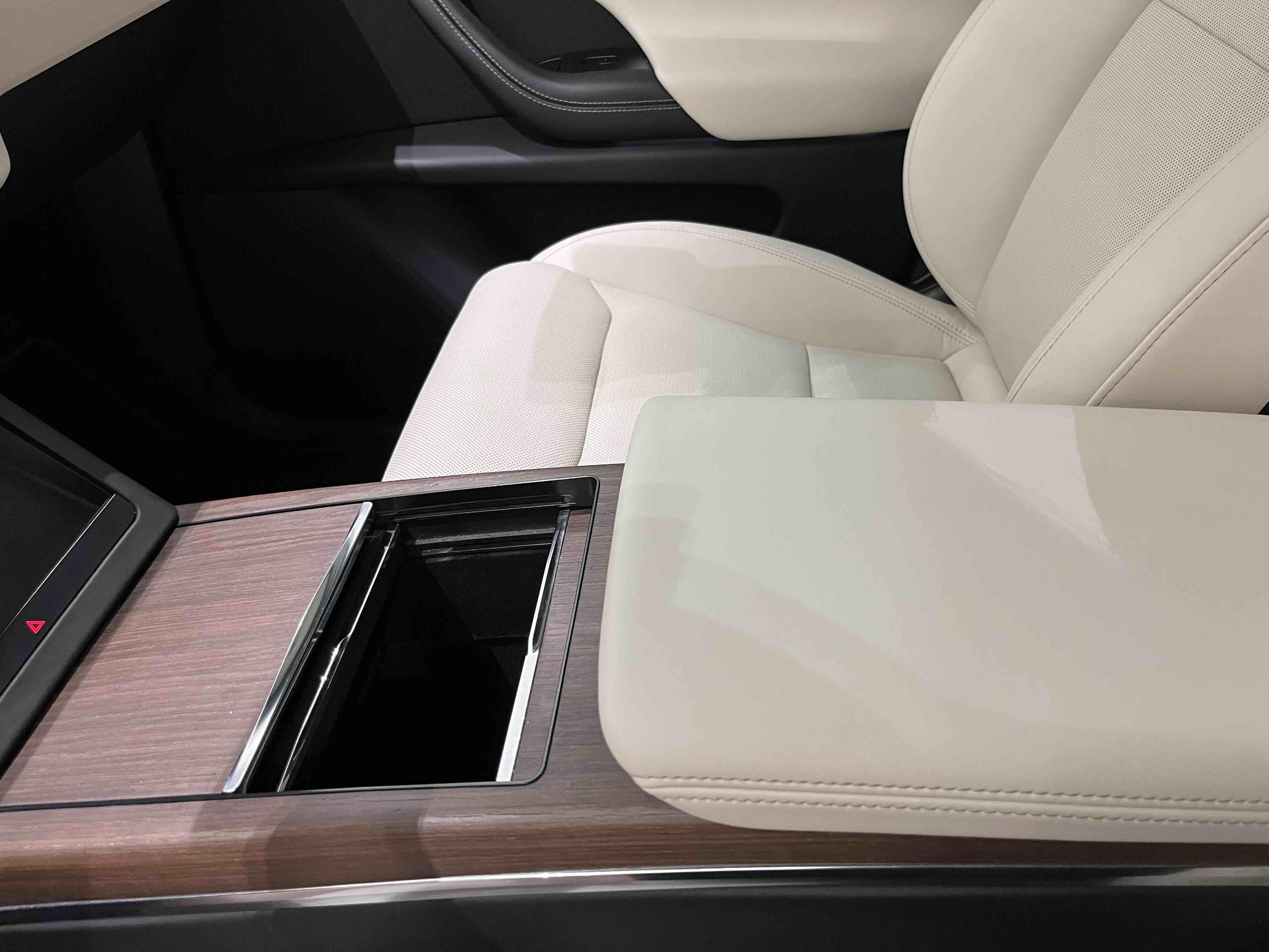 特斯拉 Model X 2023 汽车图片 #13