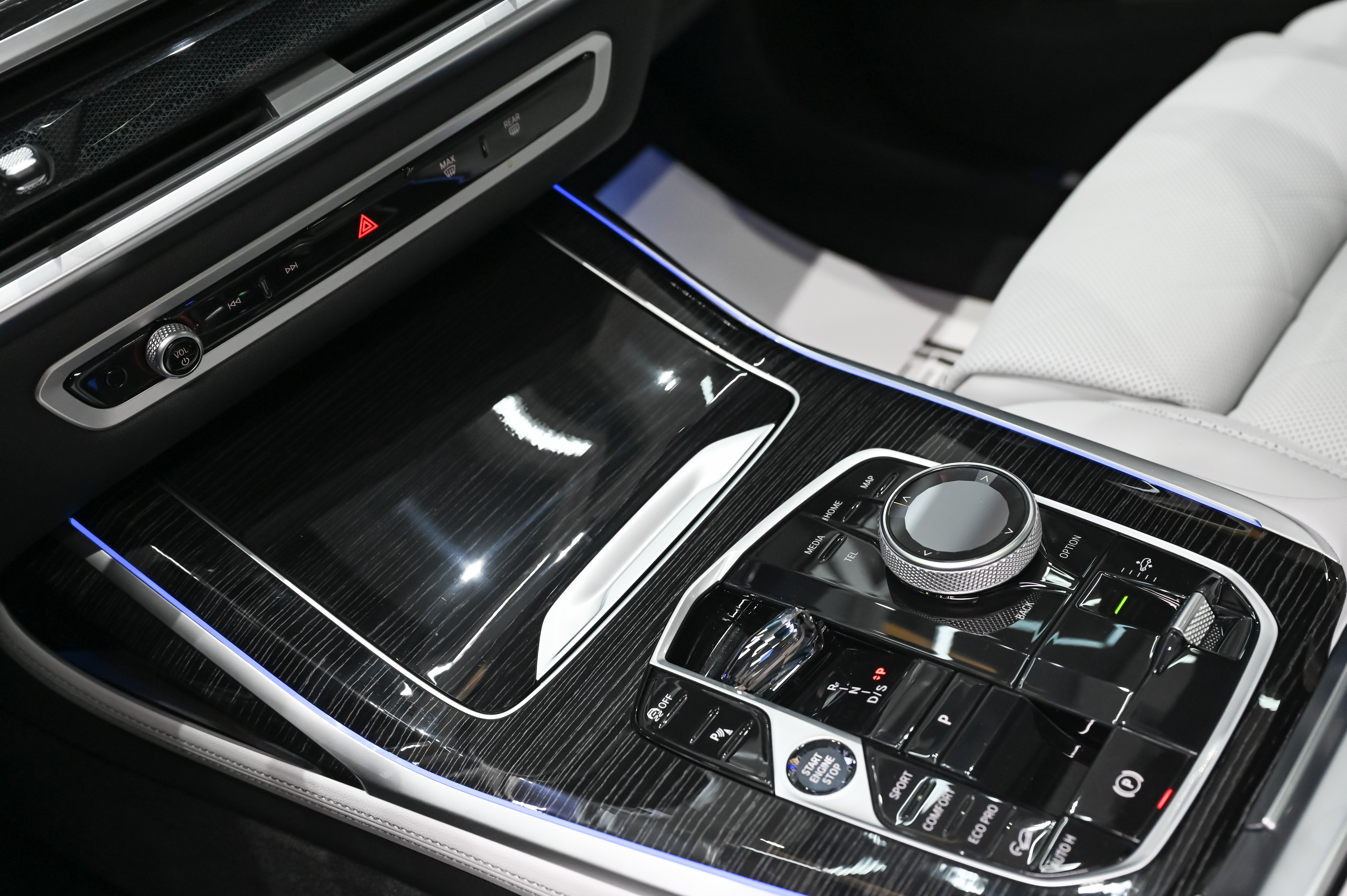 BMW 2023 car image #13