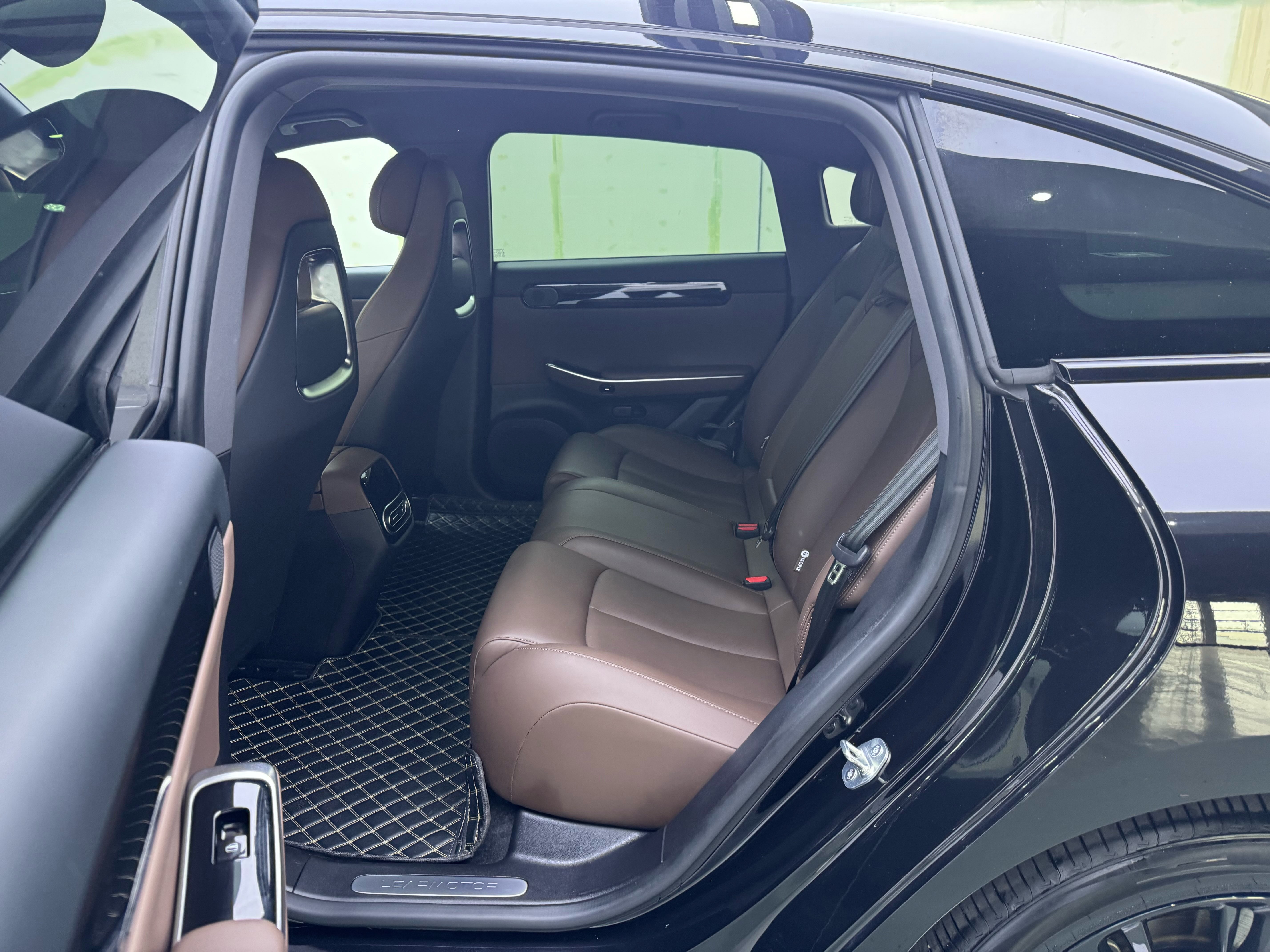 零跑汽车 零跑C01 2023 汽车图片 #13