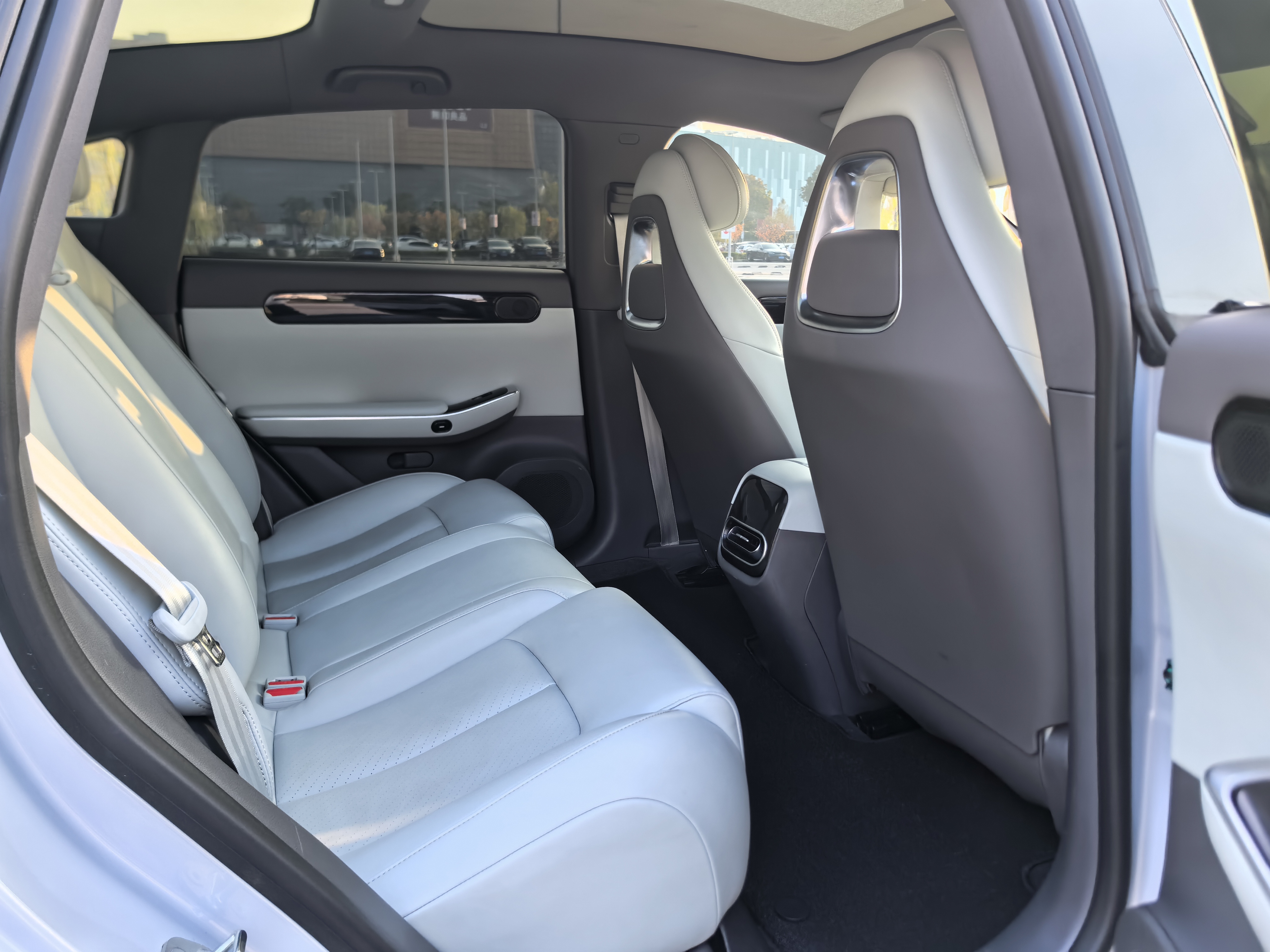 零跑汽车 零跑C01 2023 汽车图片 #13