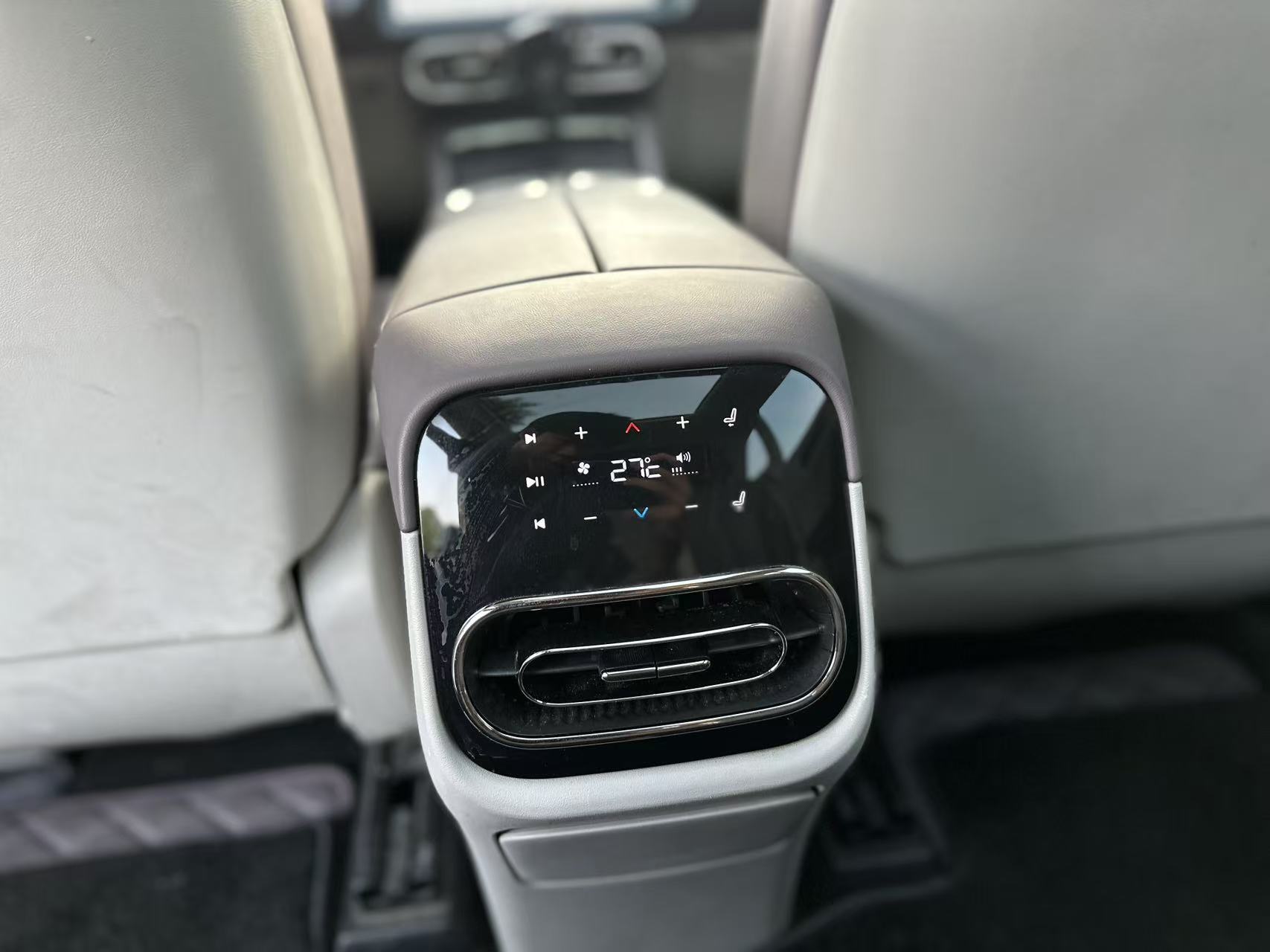 零跑汽车 零跑C11 2023 汽车图片 #13