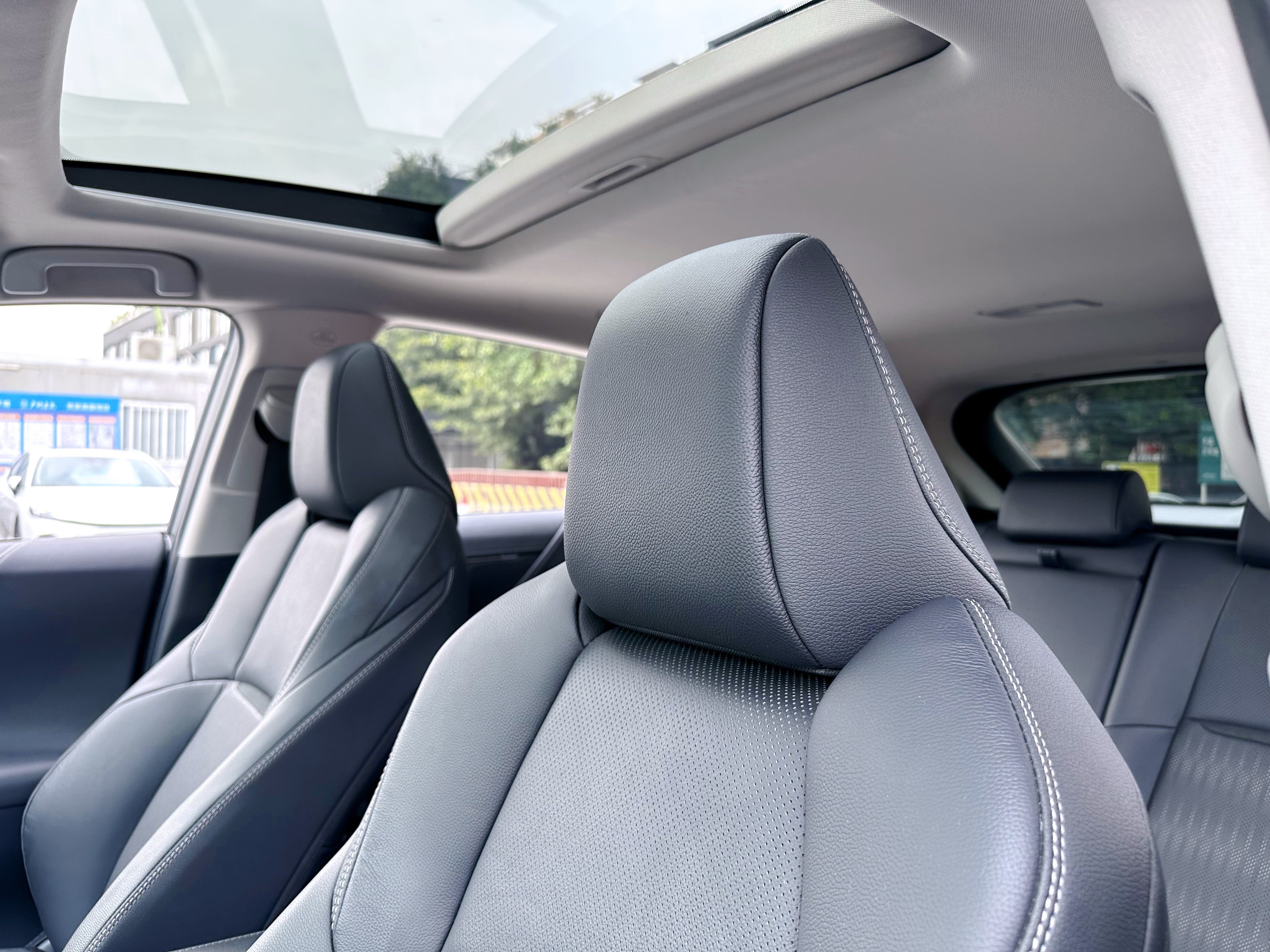 Toyota Venza 2024 immagine di auto #13