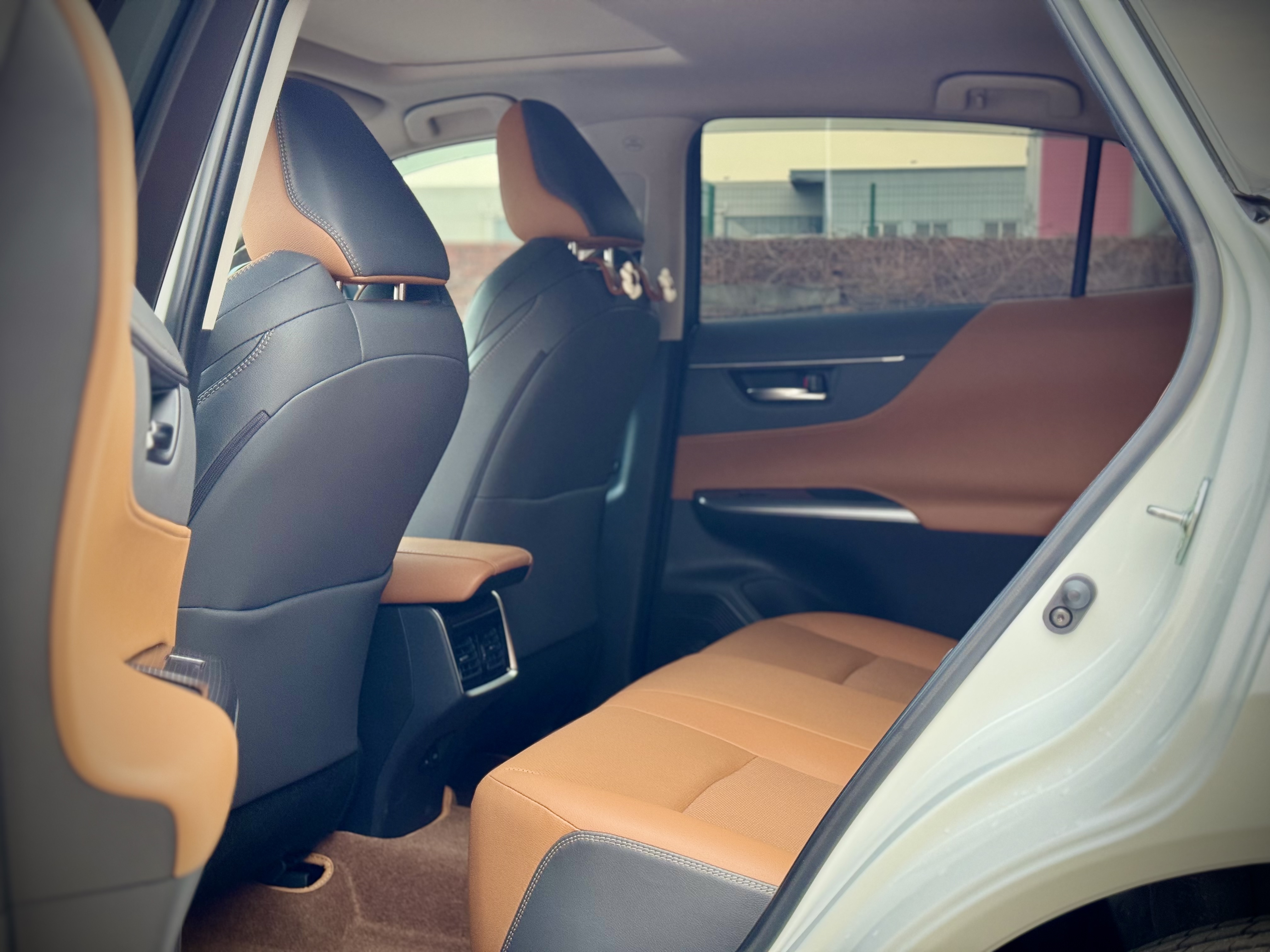 Toyota Venza 2023 car image #13