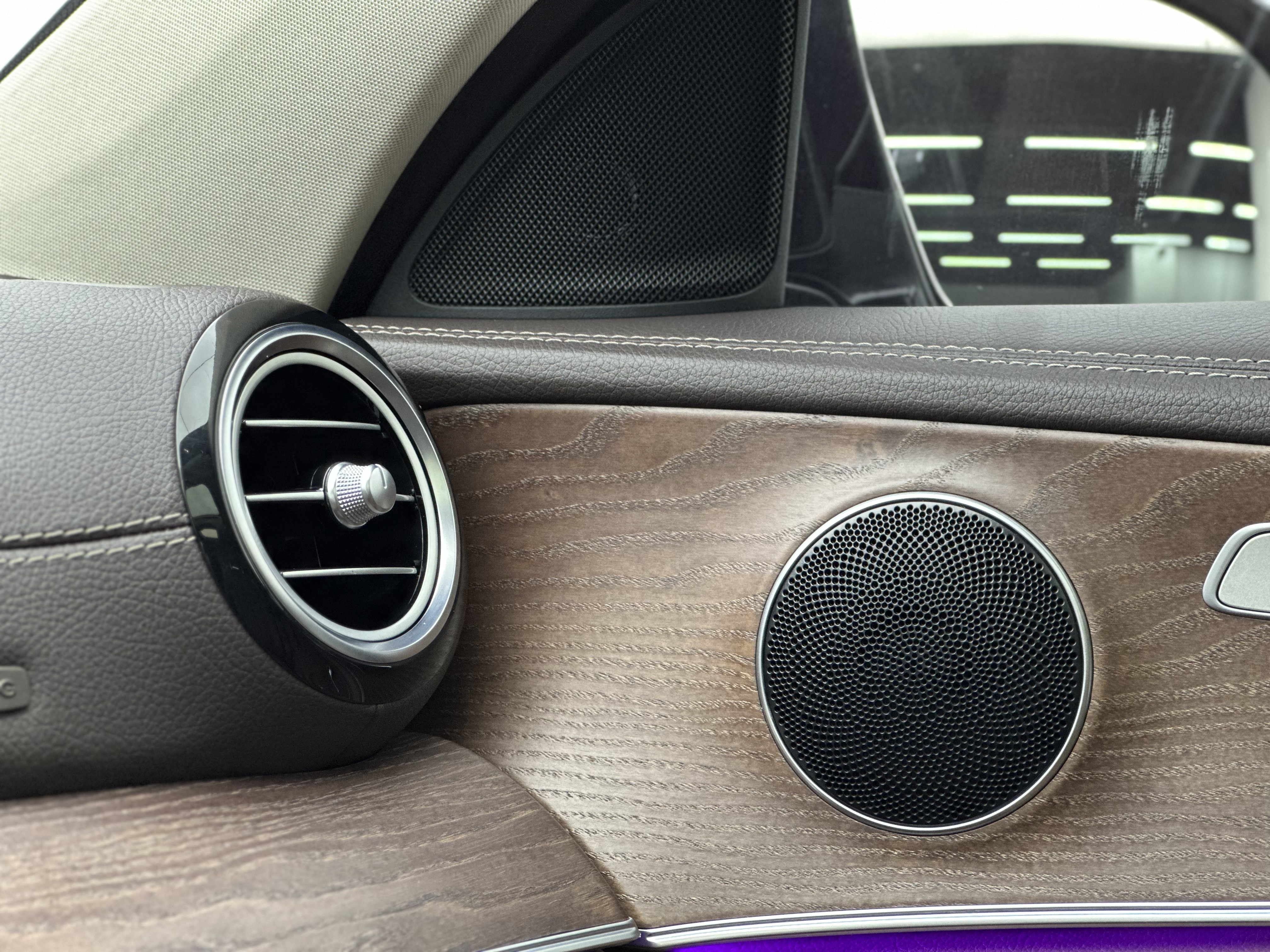 Mercedes-Benz E Class 2023 car image #13