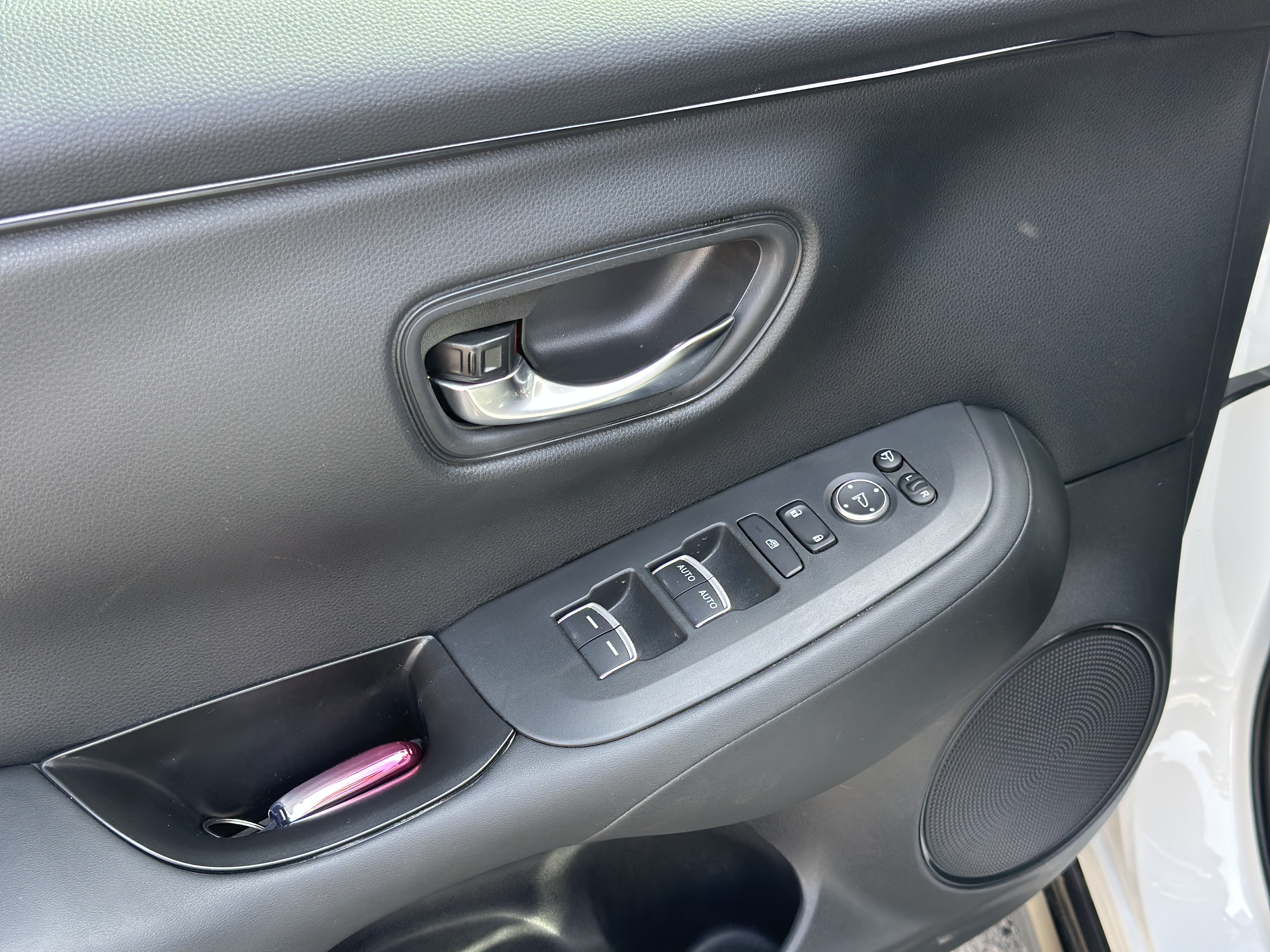 Honda HR-V 2024 car image #13