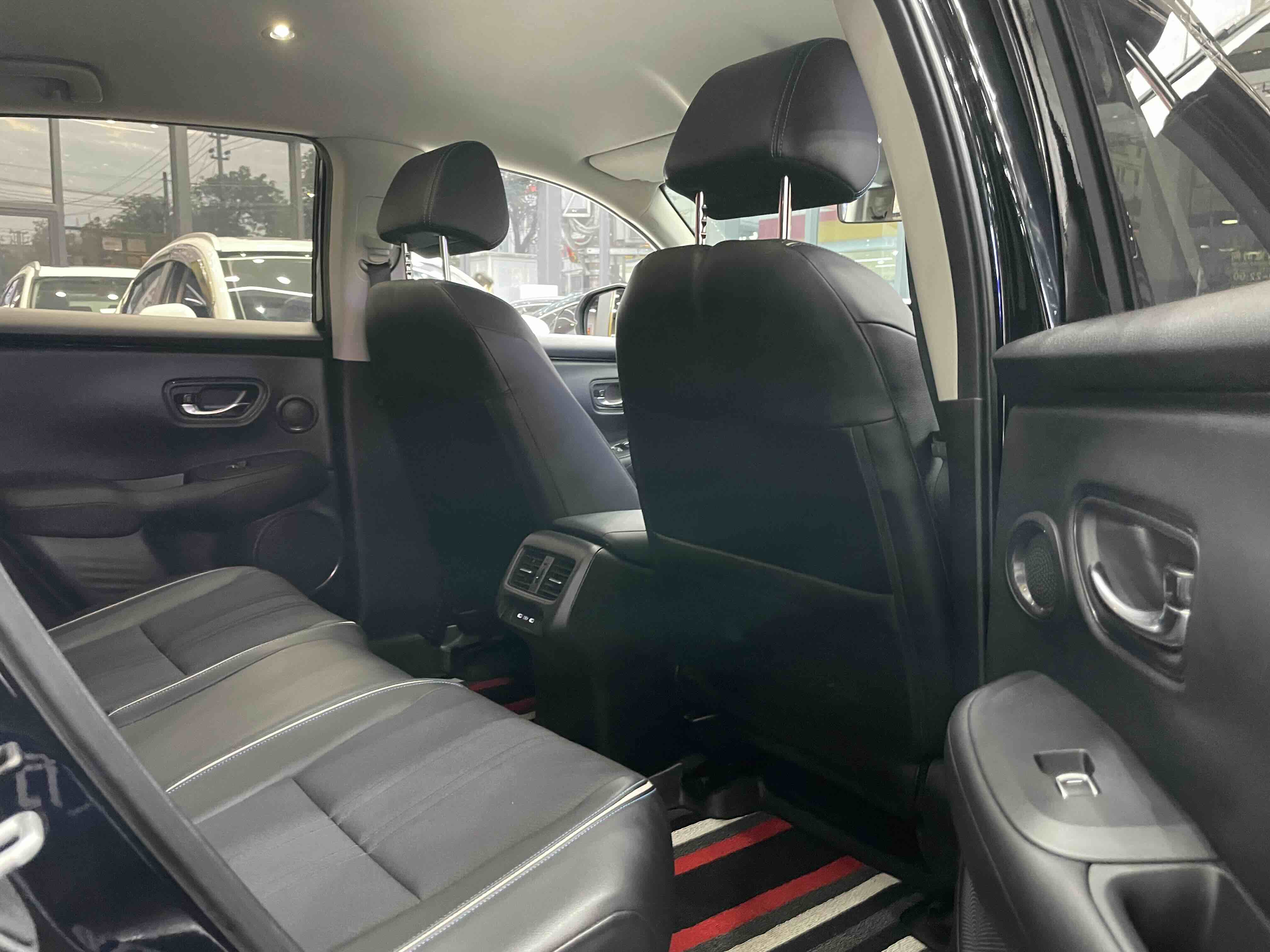 Honda HR-V 2024 #13 Honda HR-V 2024 car image #13