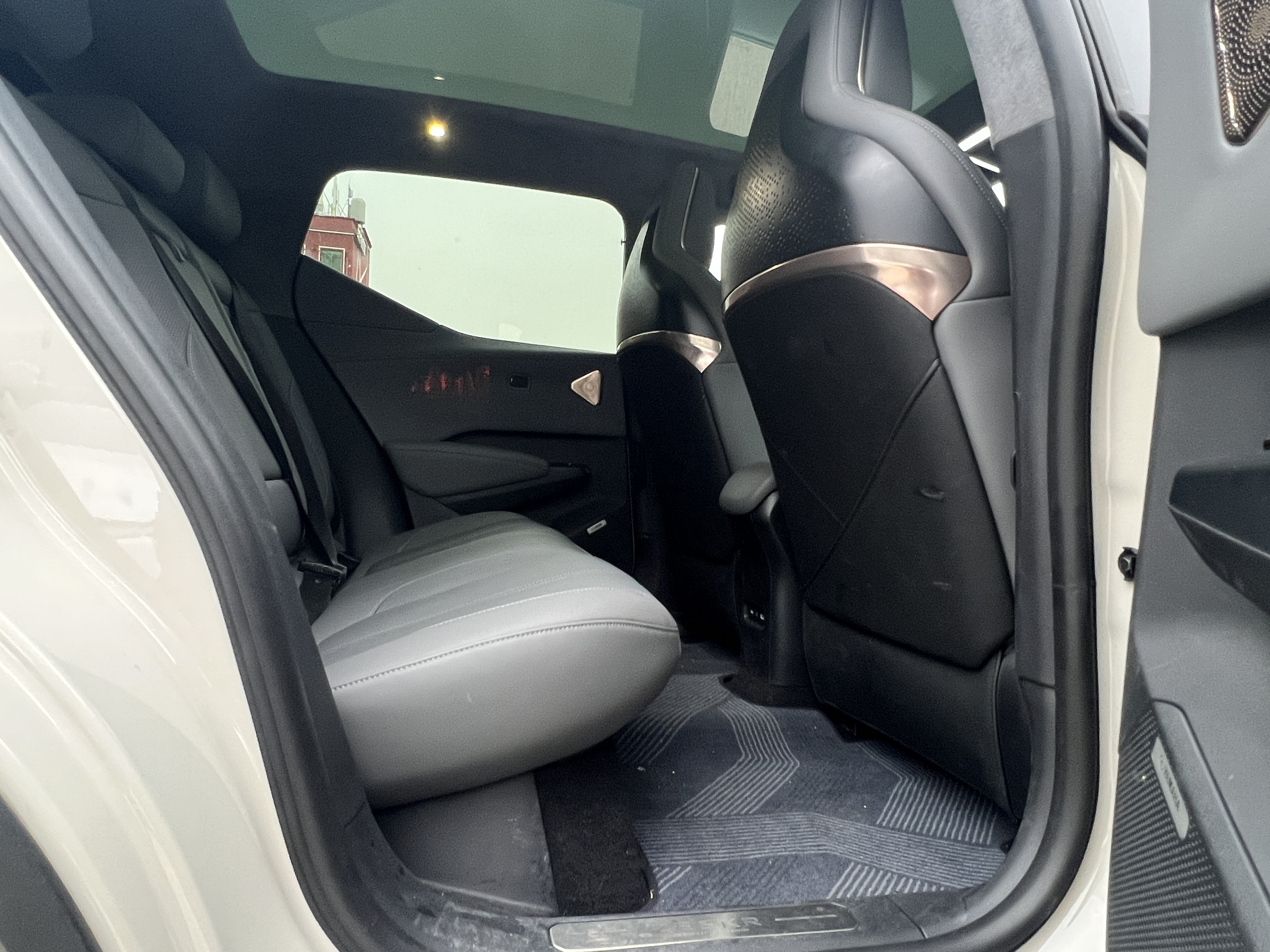 Zeekr X 2023 car image #13