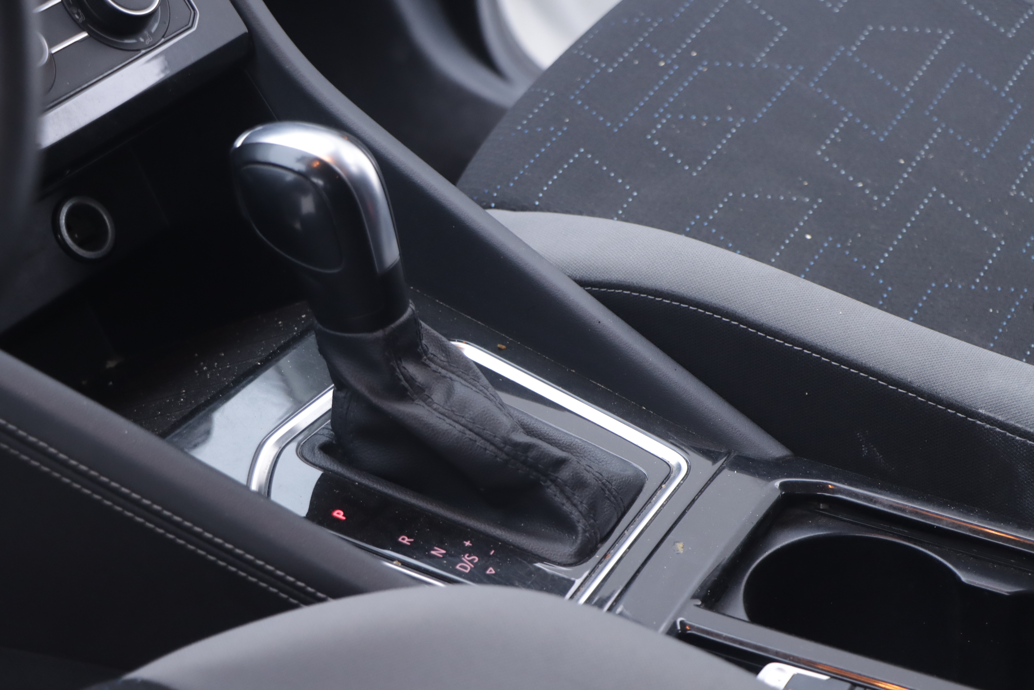 VS5 2023 car image #13