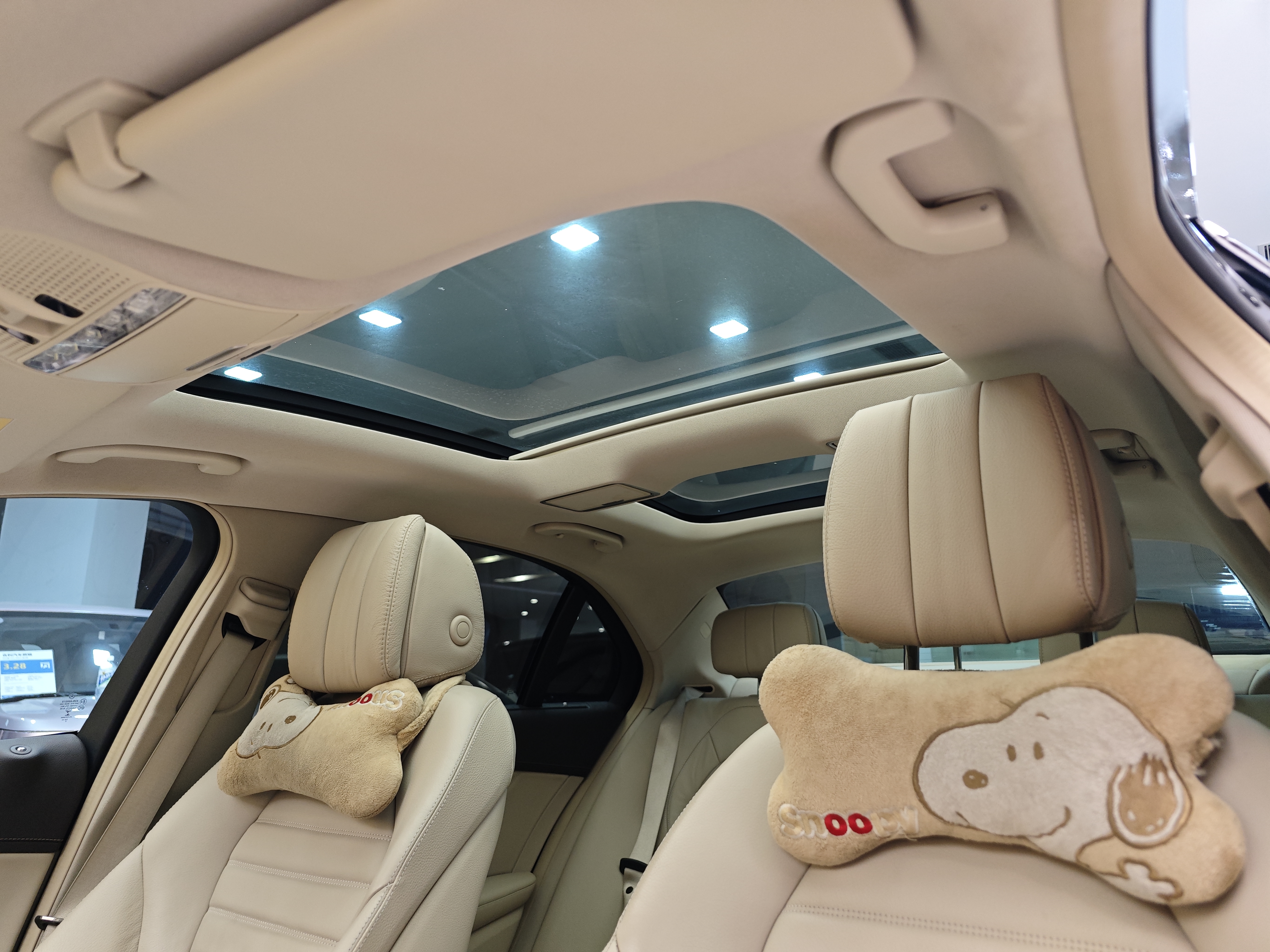 Mercedes-Benz C Class 2015 car image #13