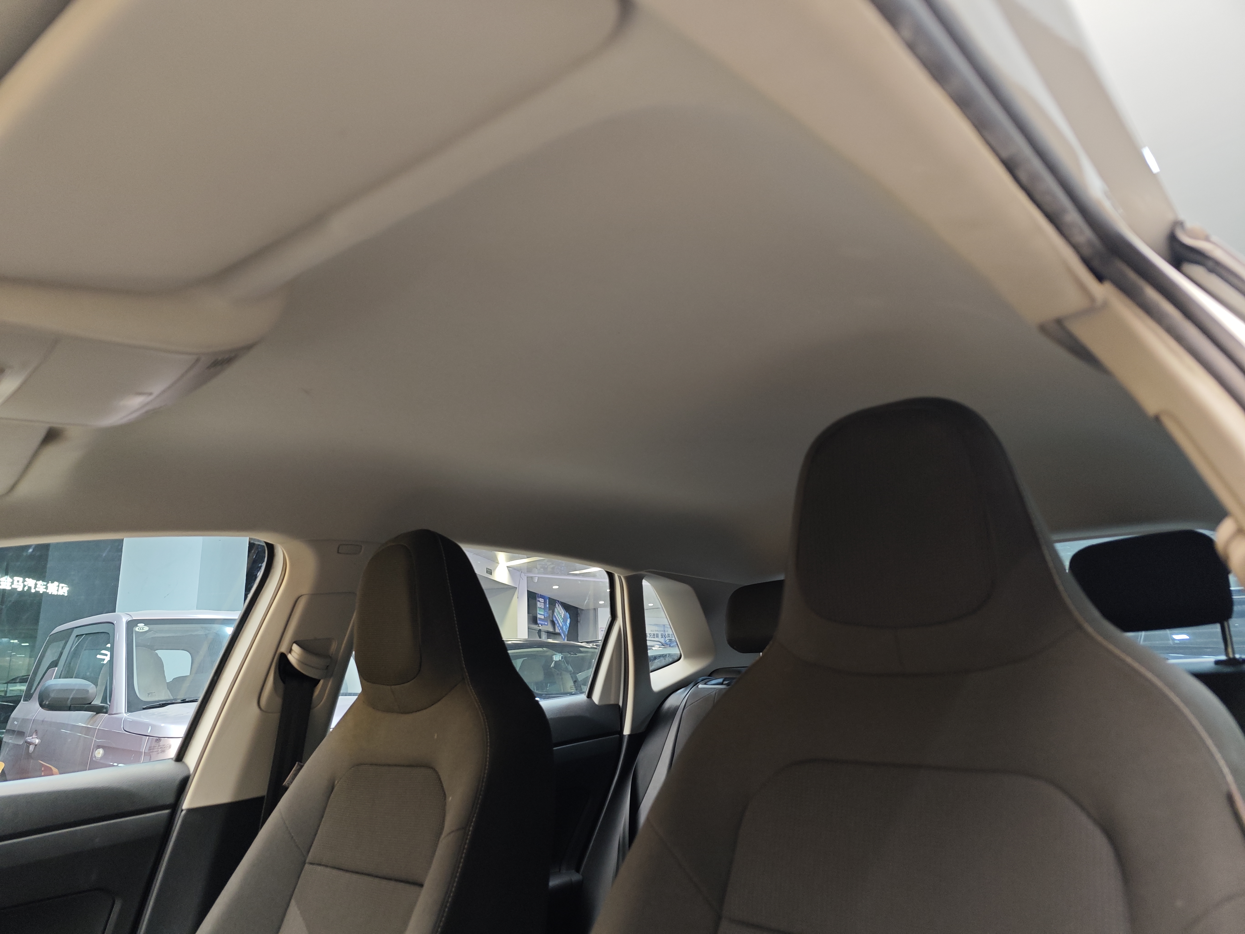 Polo 2023 car image #13