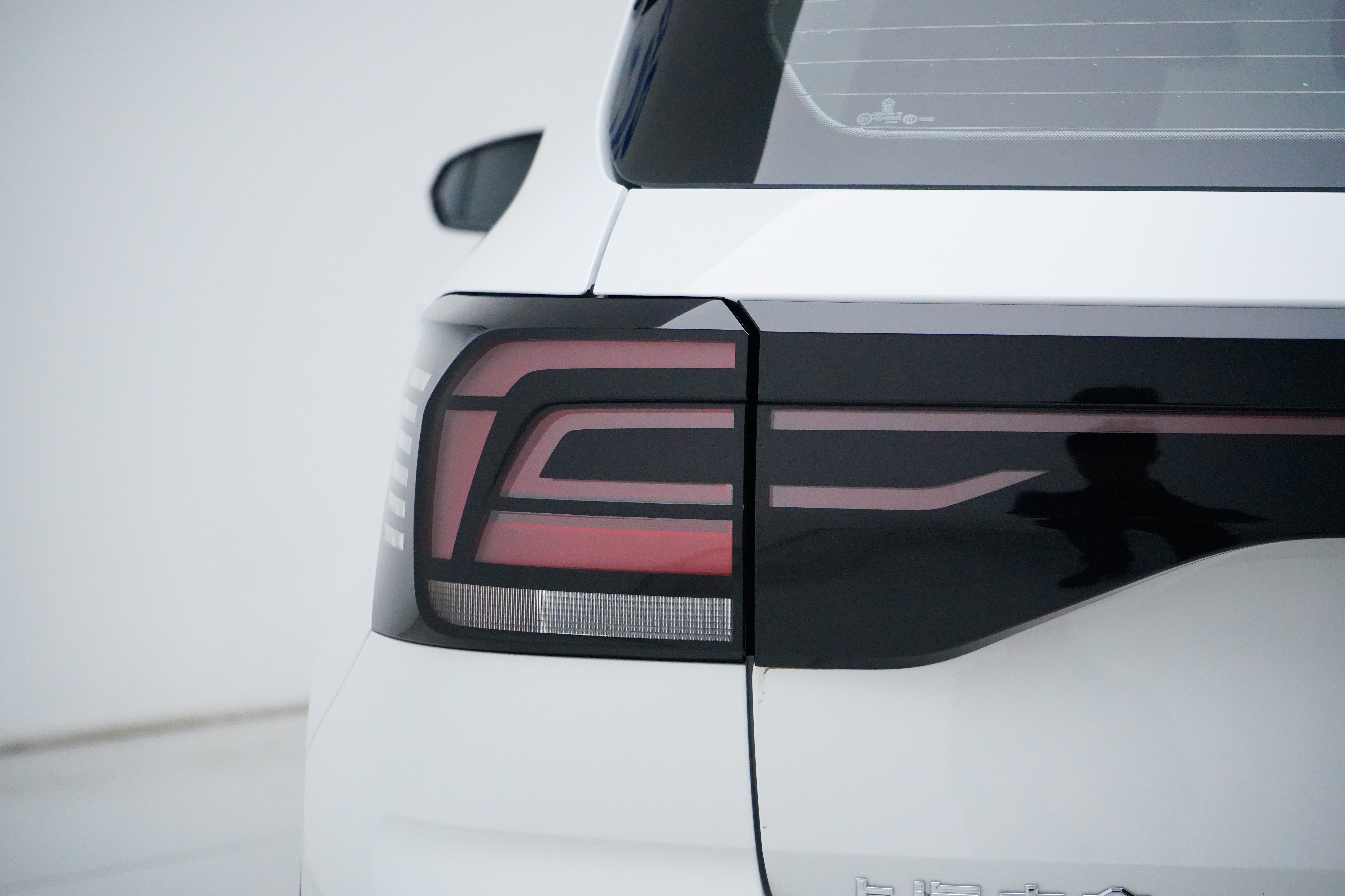 Volkswagen T-Cross 2023 #13 Volkswagen T-Cross 2023 car image #13
