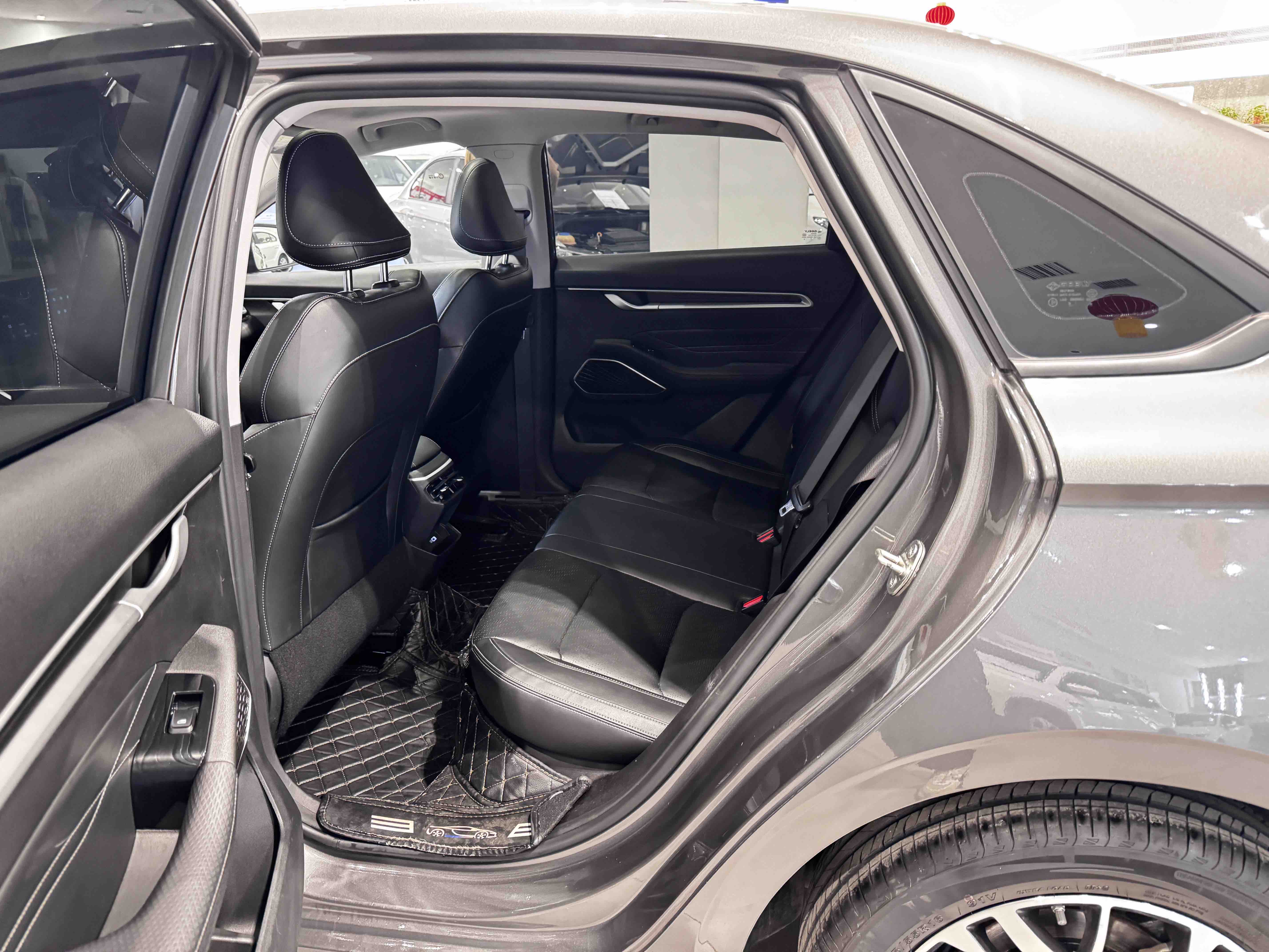 Emgrand 2023 car image #13
