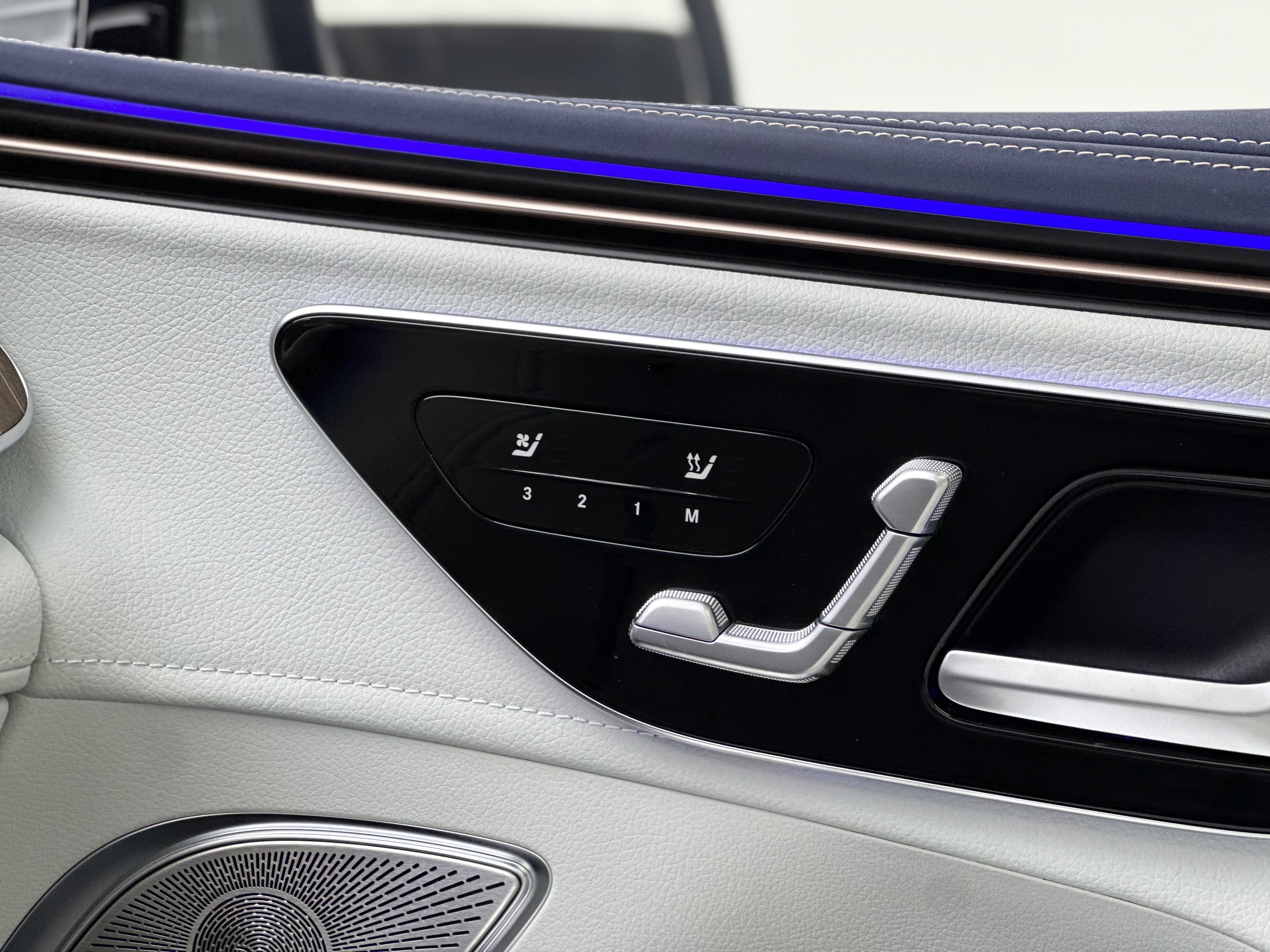 Mercedes-Benz EQE SUV 2025 #13 Mercedes-Benz EQE SUV 2025 car image #13