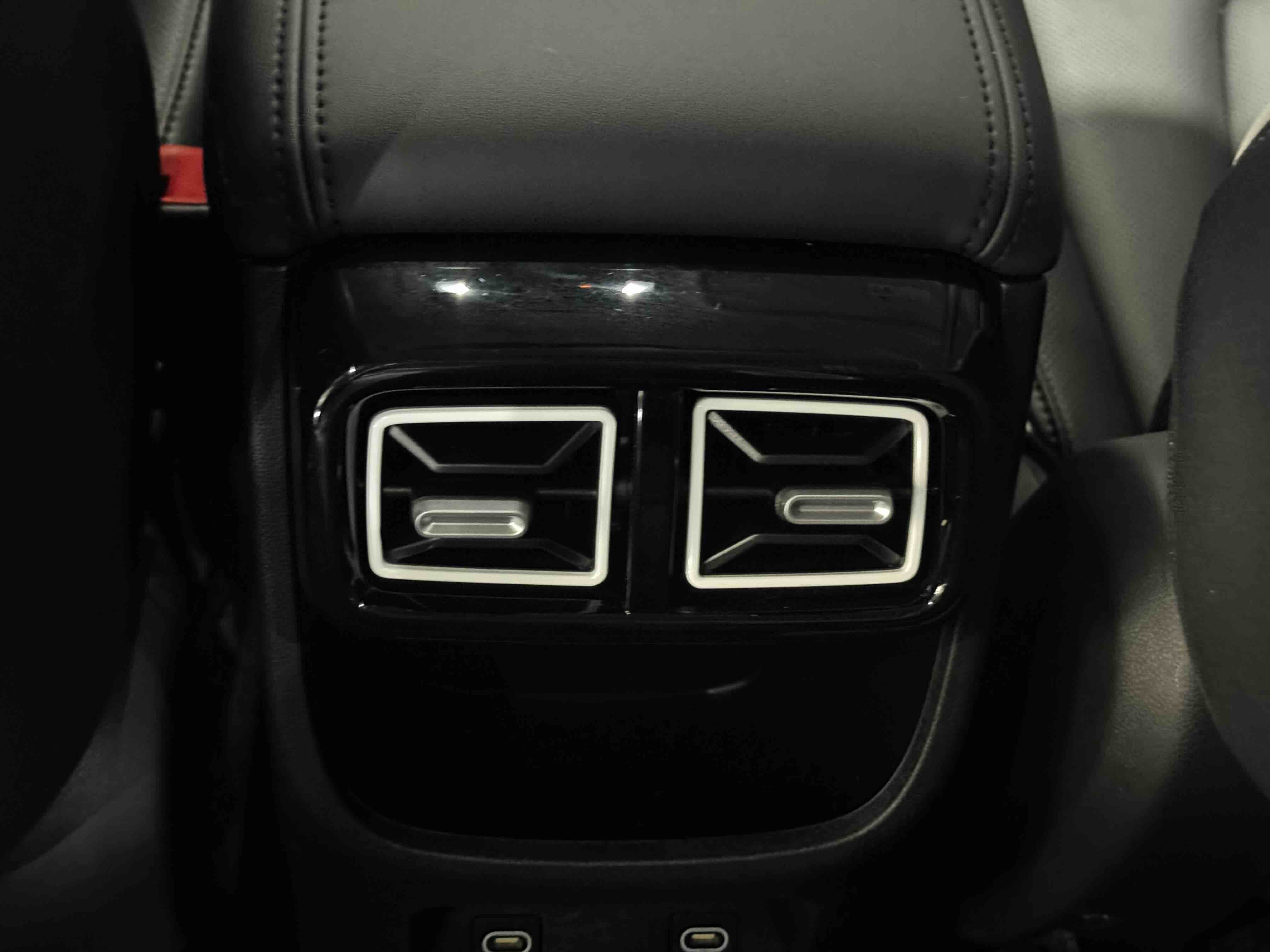 Hyundai ix35 2024 car image #13