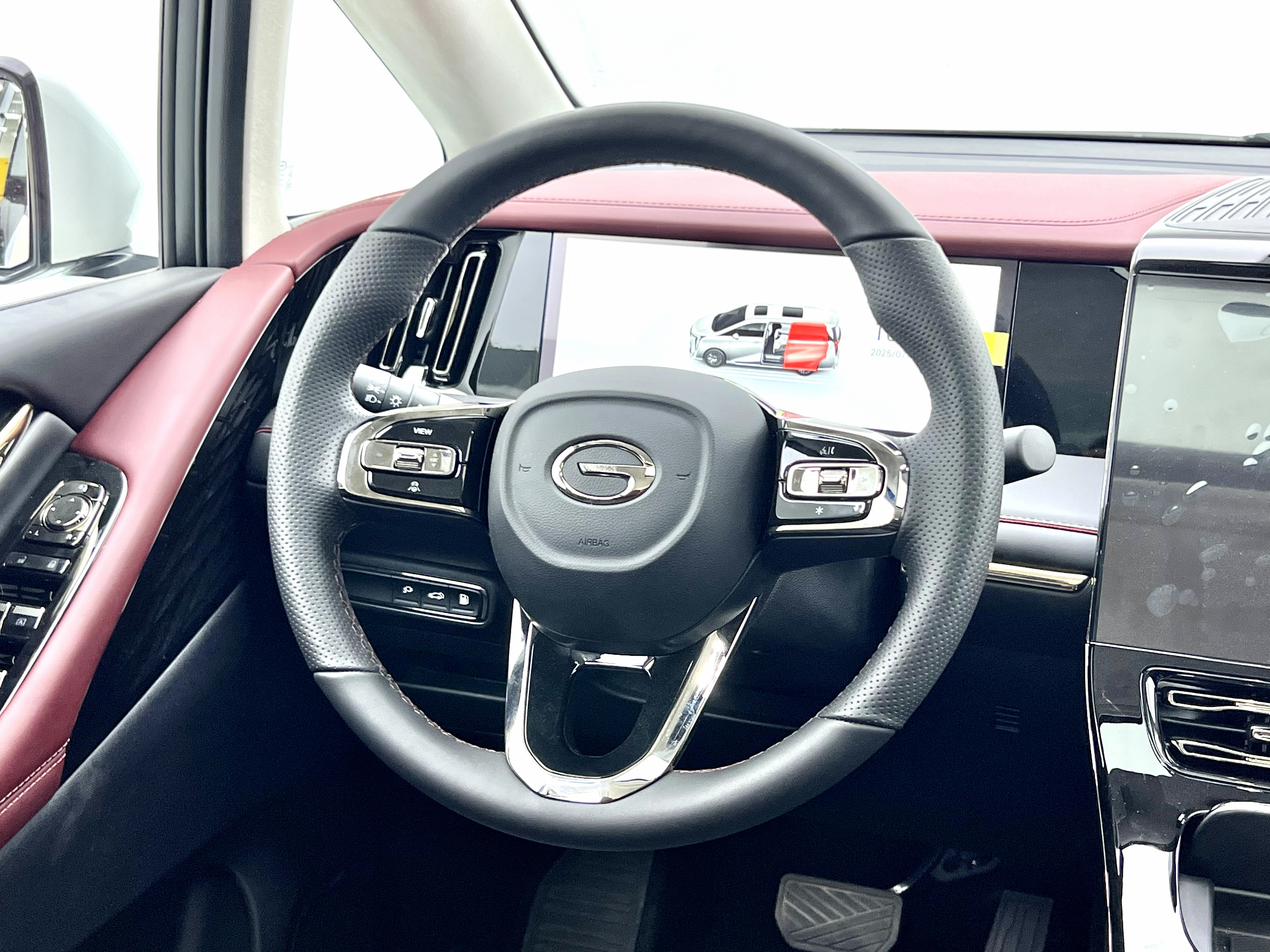 GAC Trumpchi E9 2024 #13 GAC Trumpchi E9 2024 car image #13