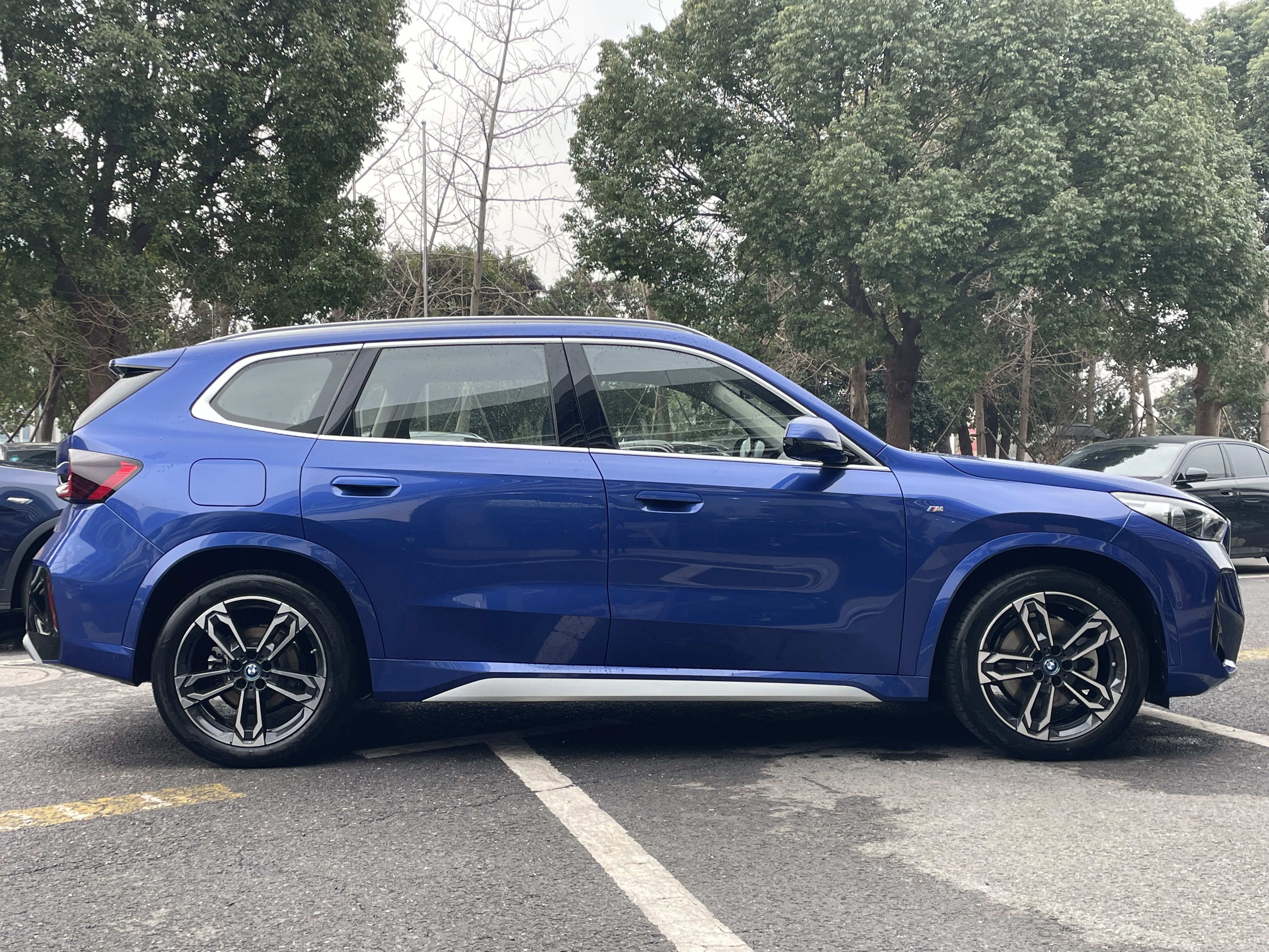 BMW iX1 2023 #13 BMW iX1 2023 immagine di auto #13