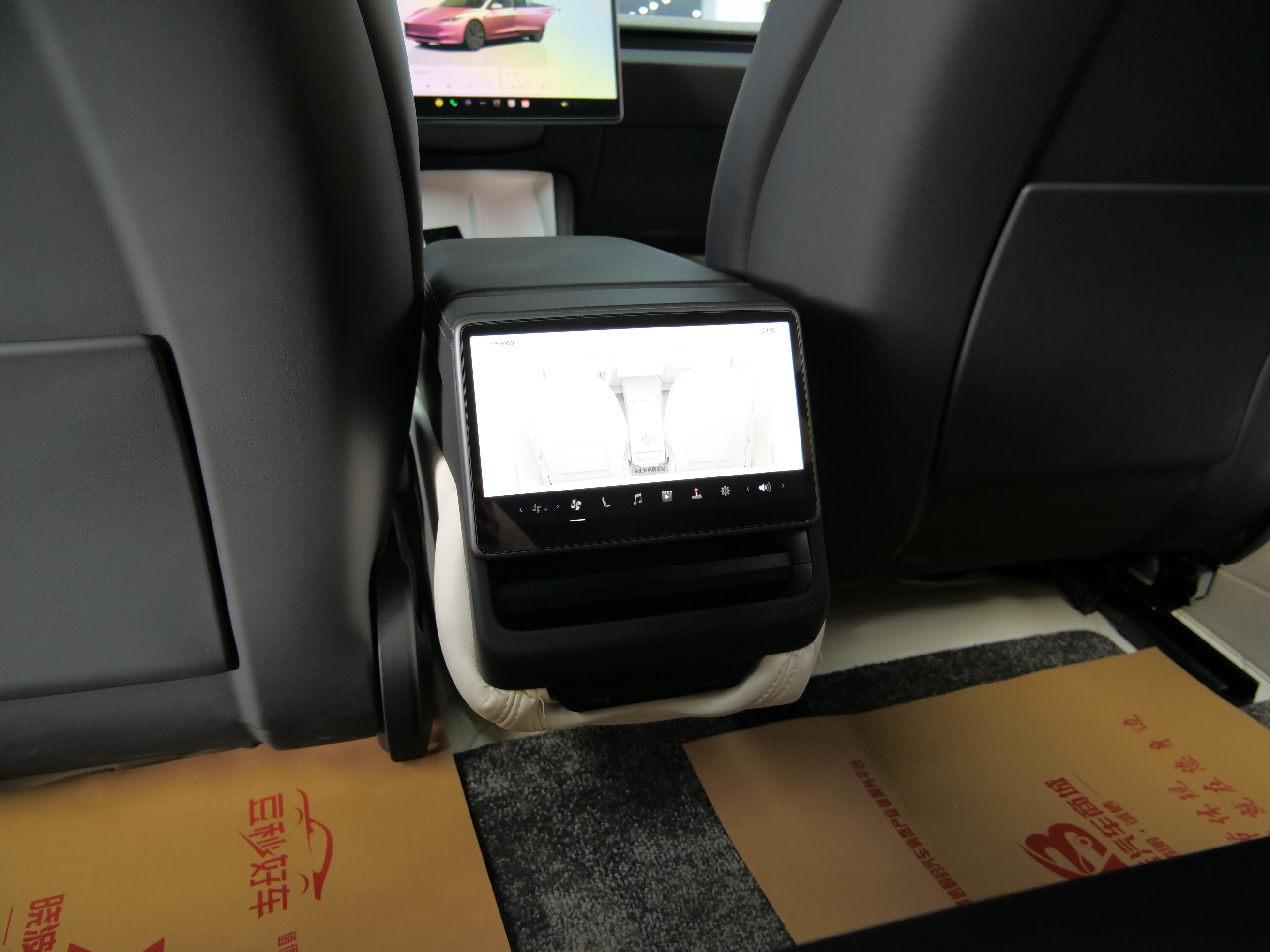 特斯拉 Model 3 2024 汽车图片 #13