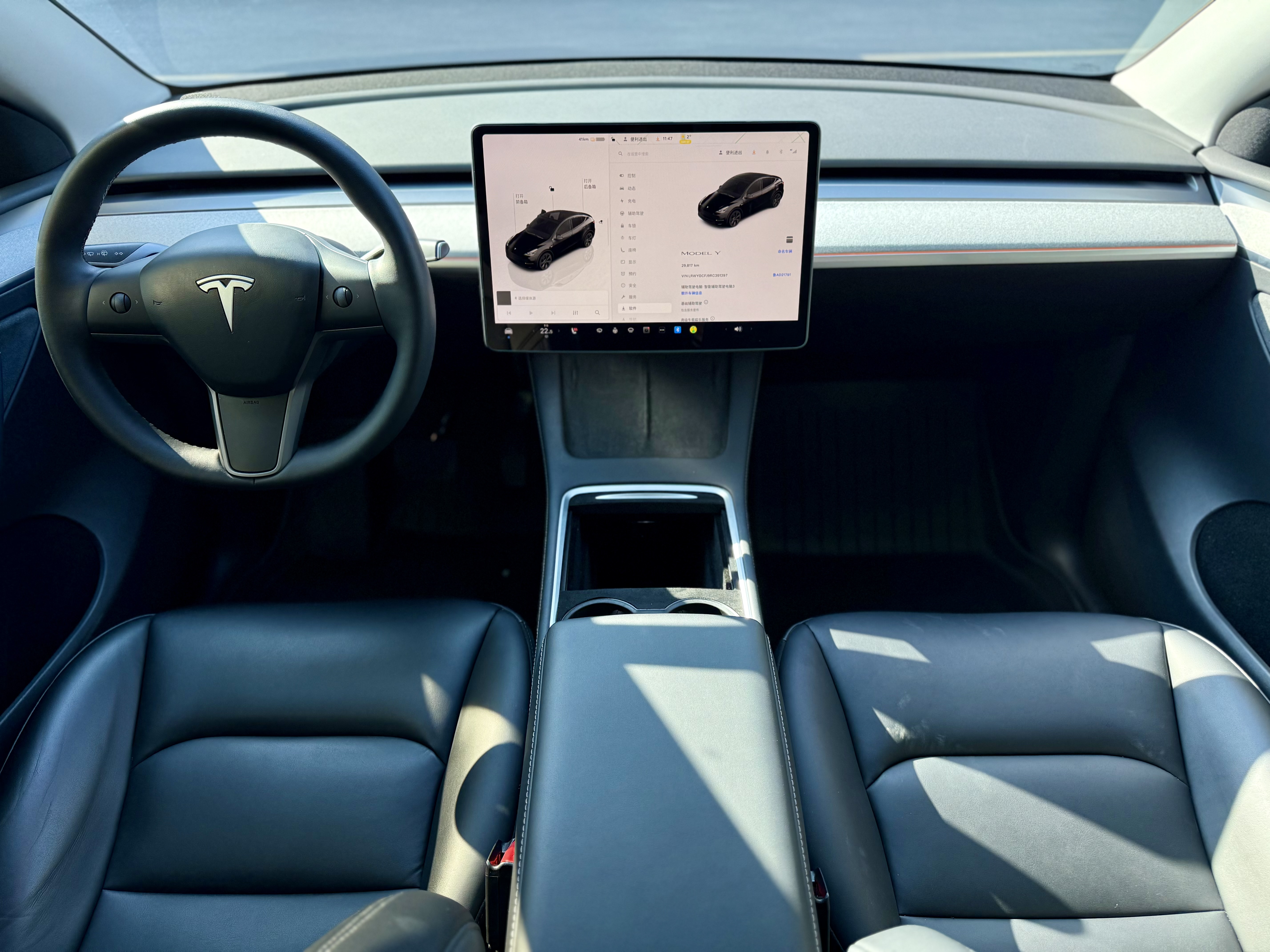 Tesla Model Y 2024 #13 Tesla Model Y 2024 car image #13