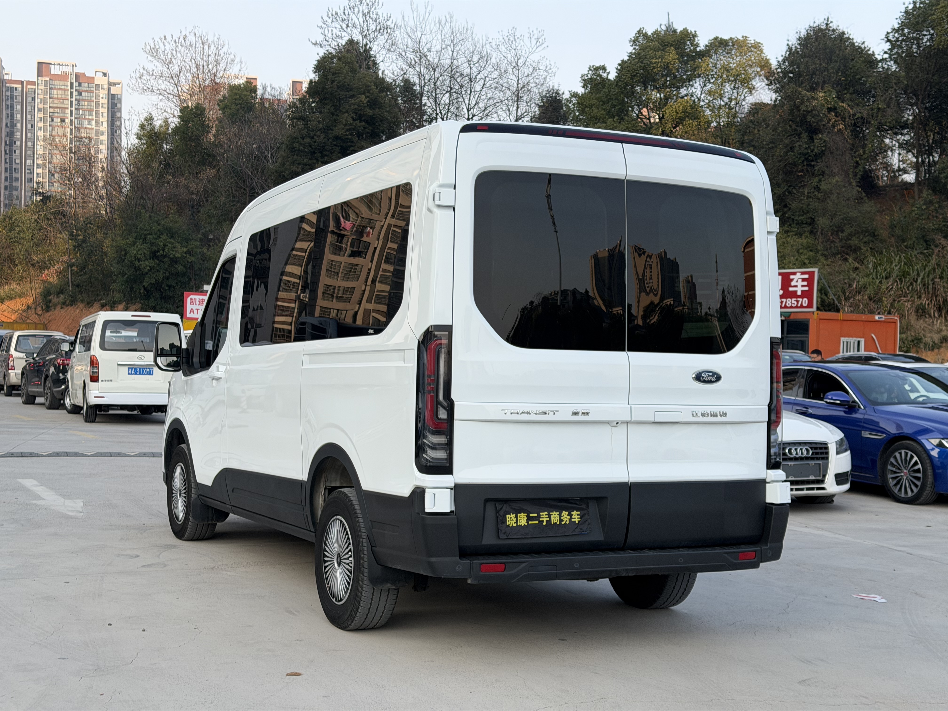Ford Transit T8 2024 immagine di auto #13
