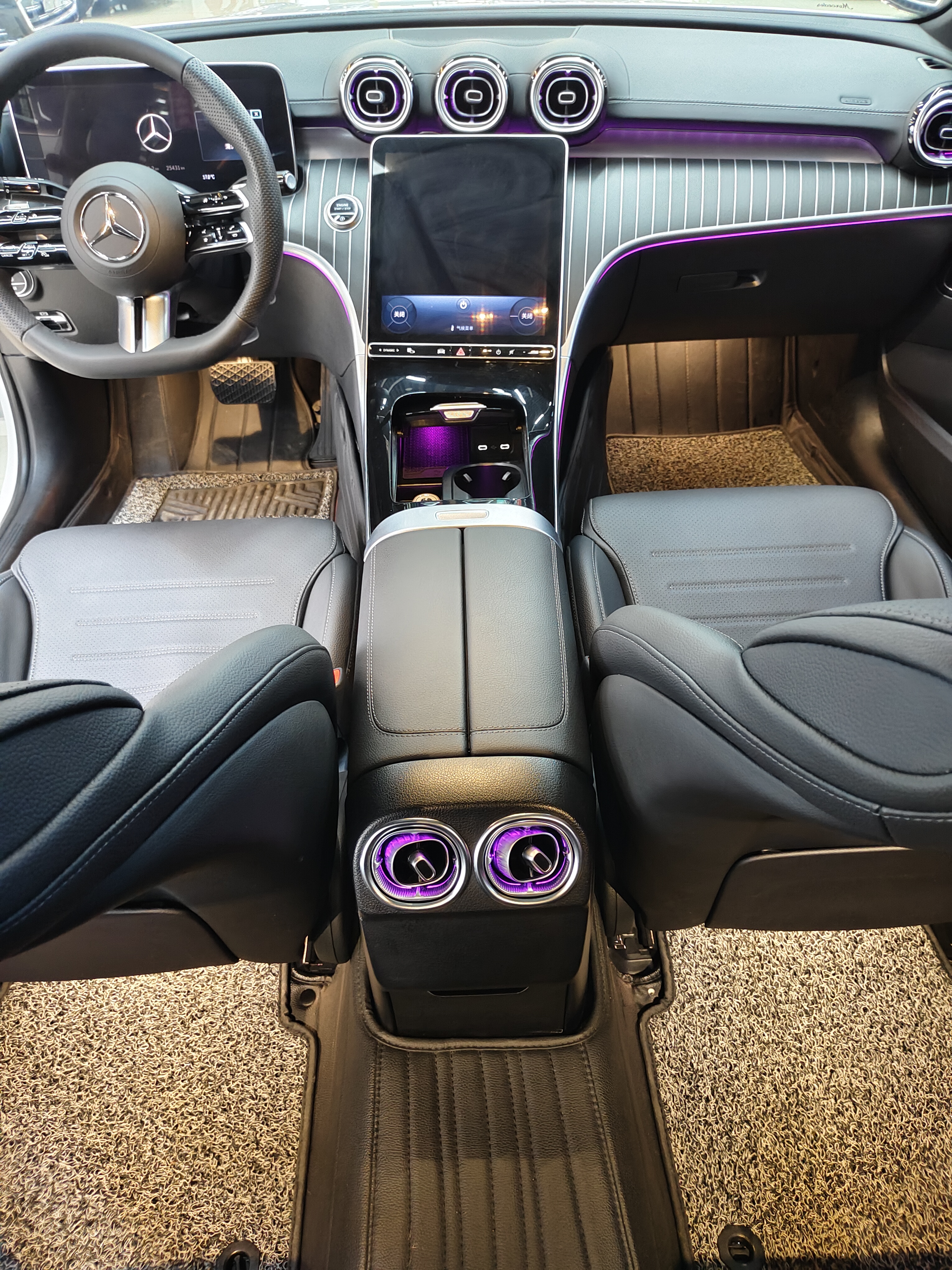 Mercedes-Benz C Class 2024 #13 Mercedes-Benz C Class 2024 car image #13