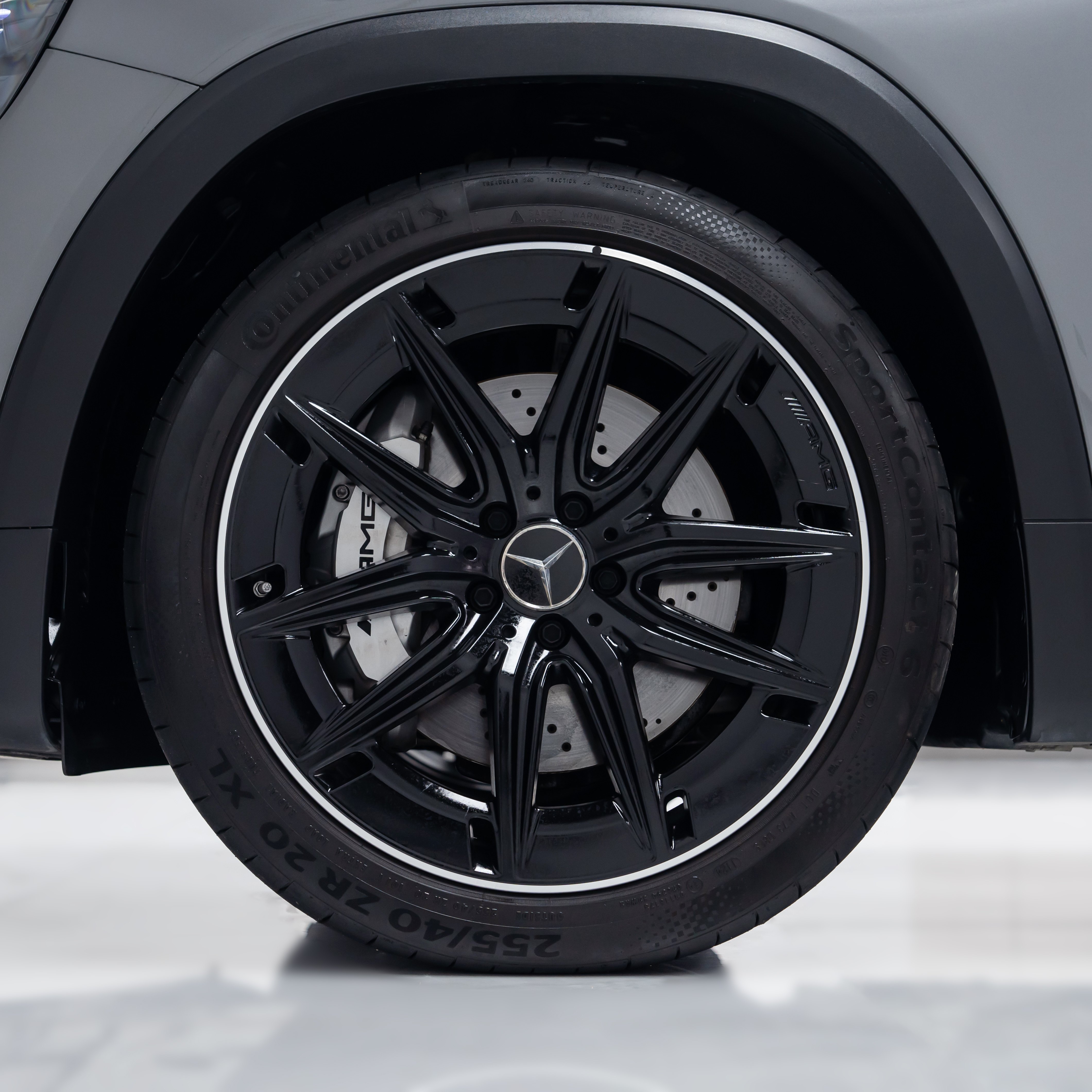 Mercedes-Benz GLB AMG 2025 car image #13