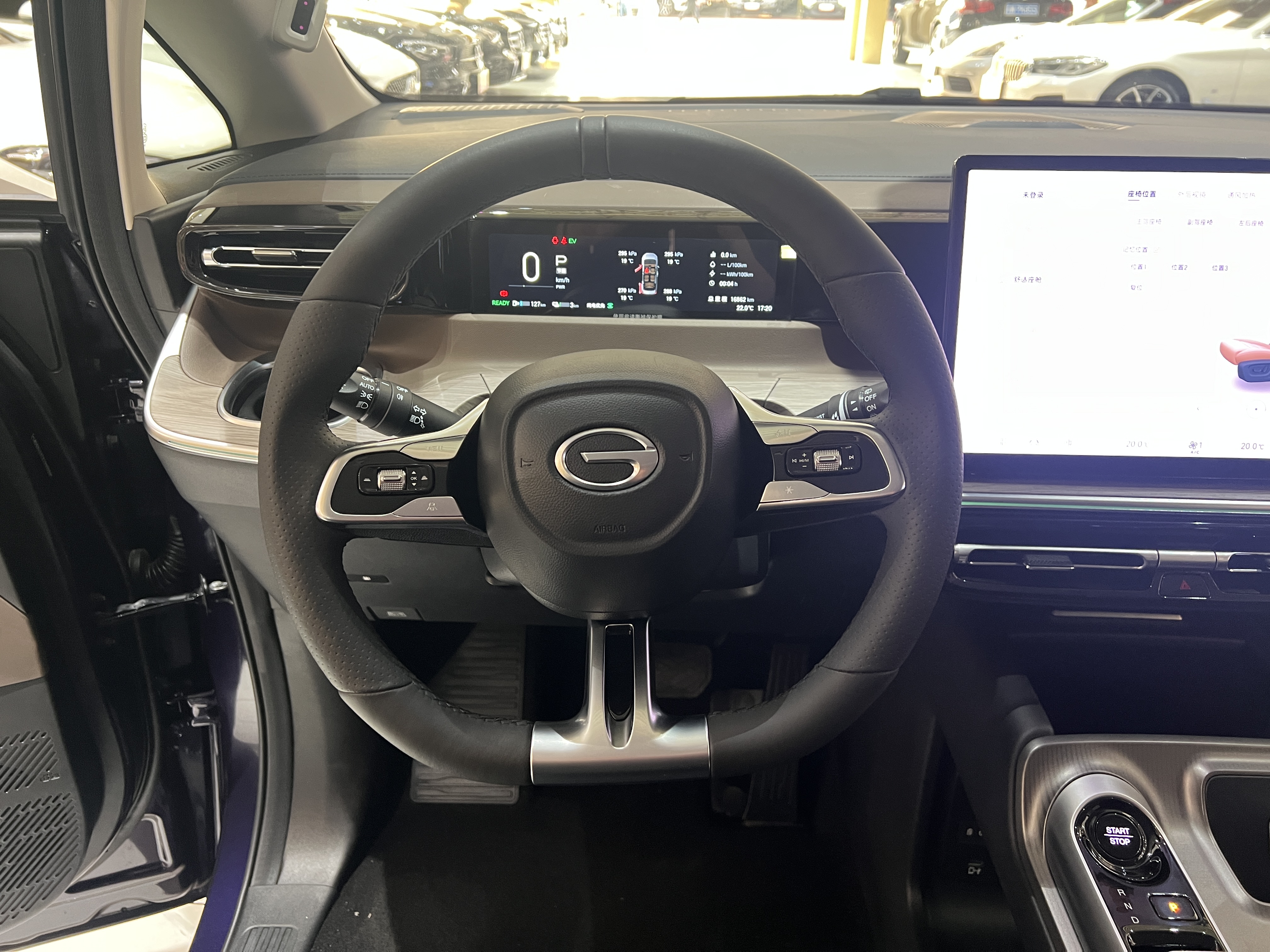 GAC Trumpchi E8 New Energy 2024 car image #13