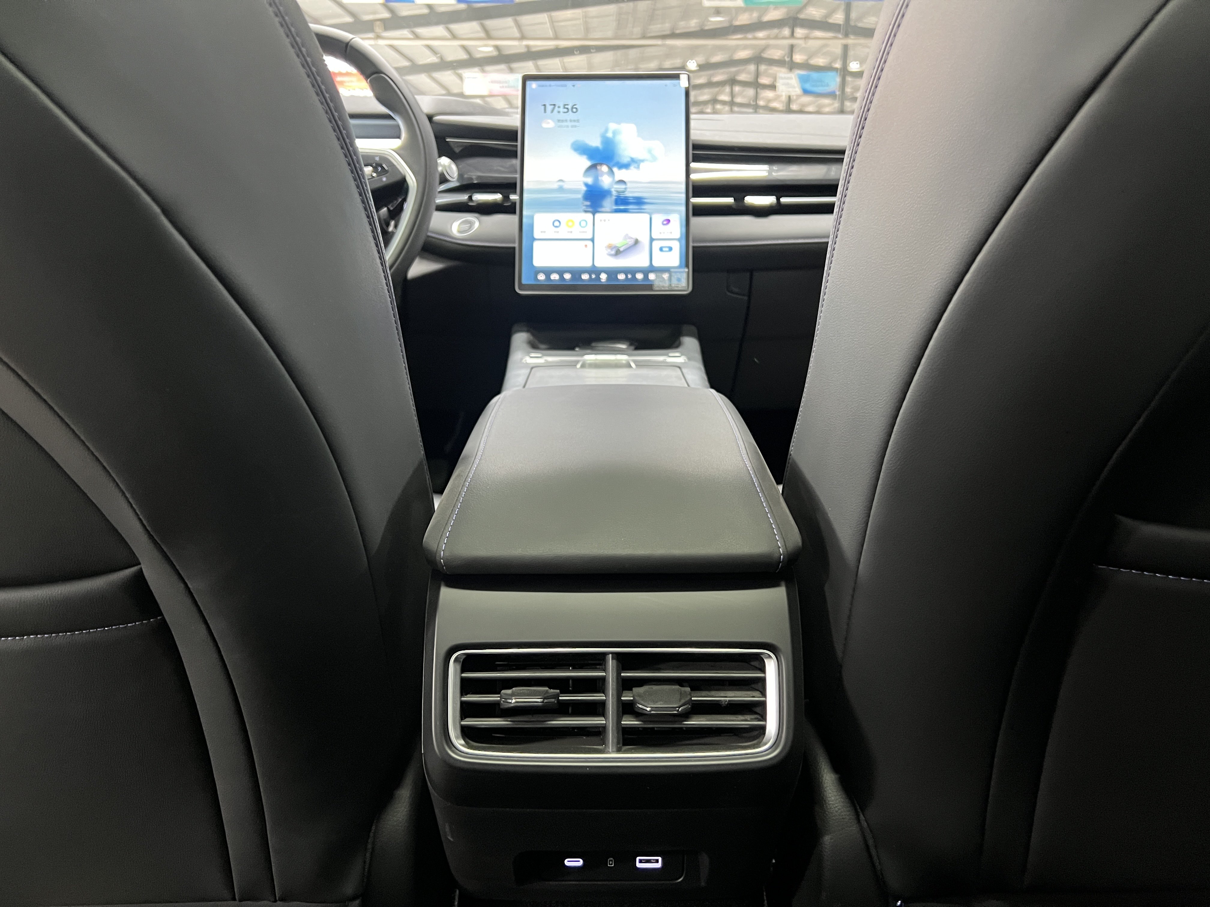 GEELY PrefaceL 2025 imagen de coche #13