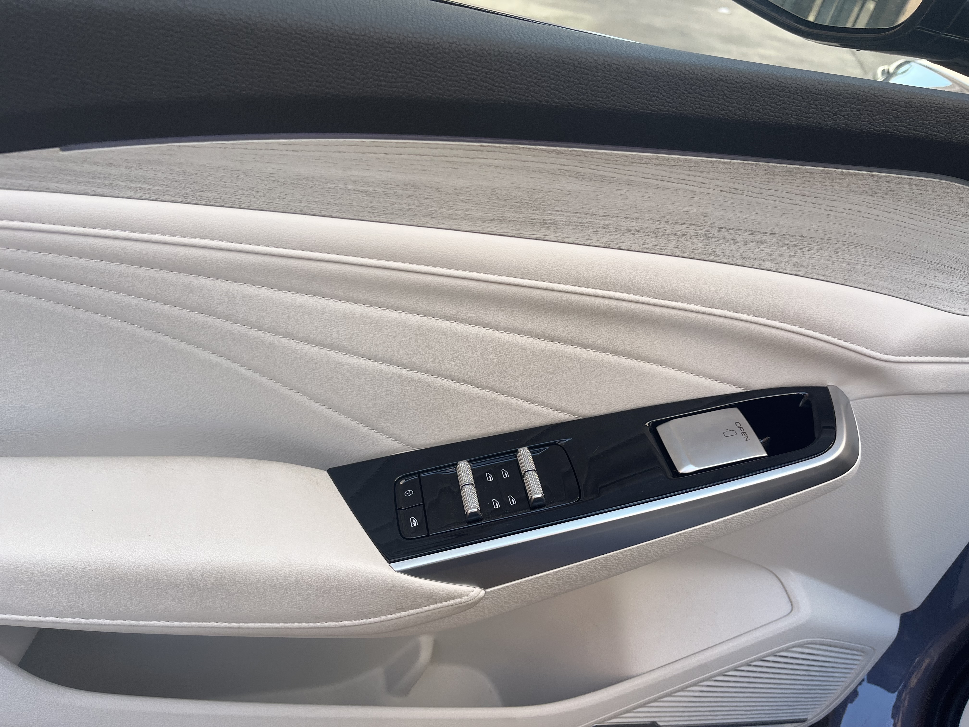 GEELY PrefaceL 2024 #13 GEELY PrefaceL 2024 صورة سيارة #13