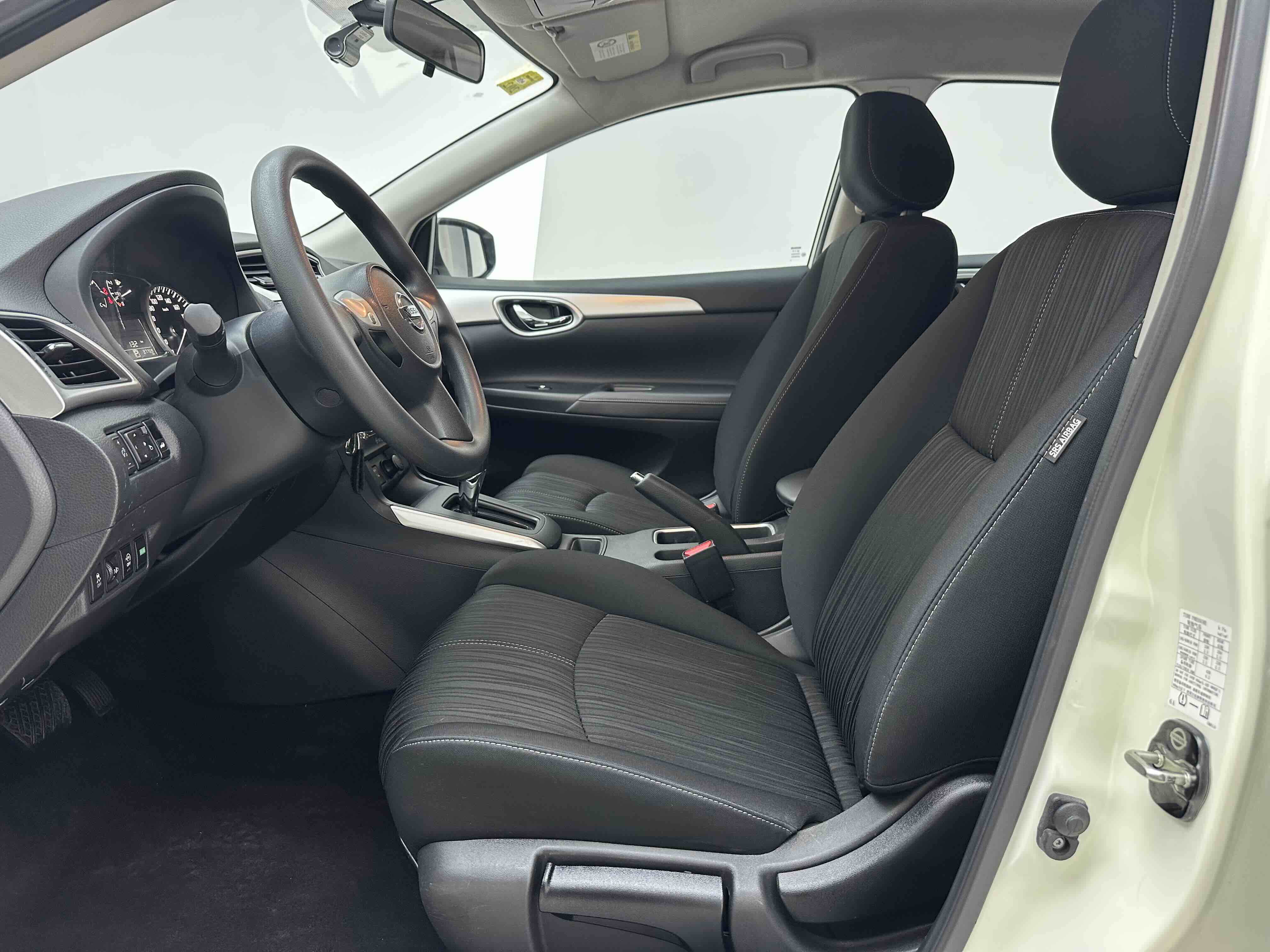 Nissan Sylphy 2024 صورة سيارة #13