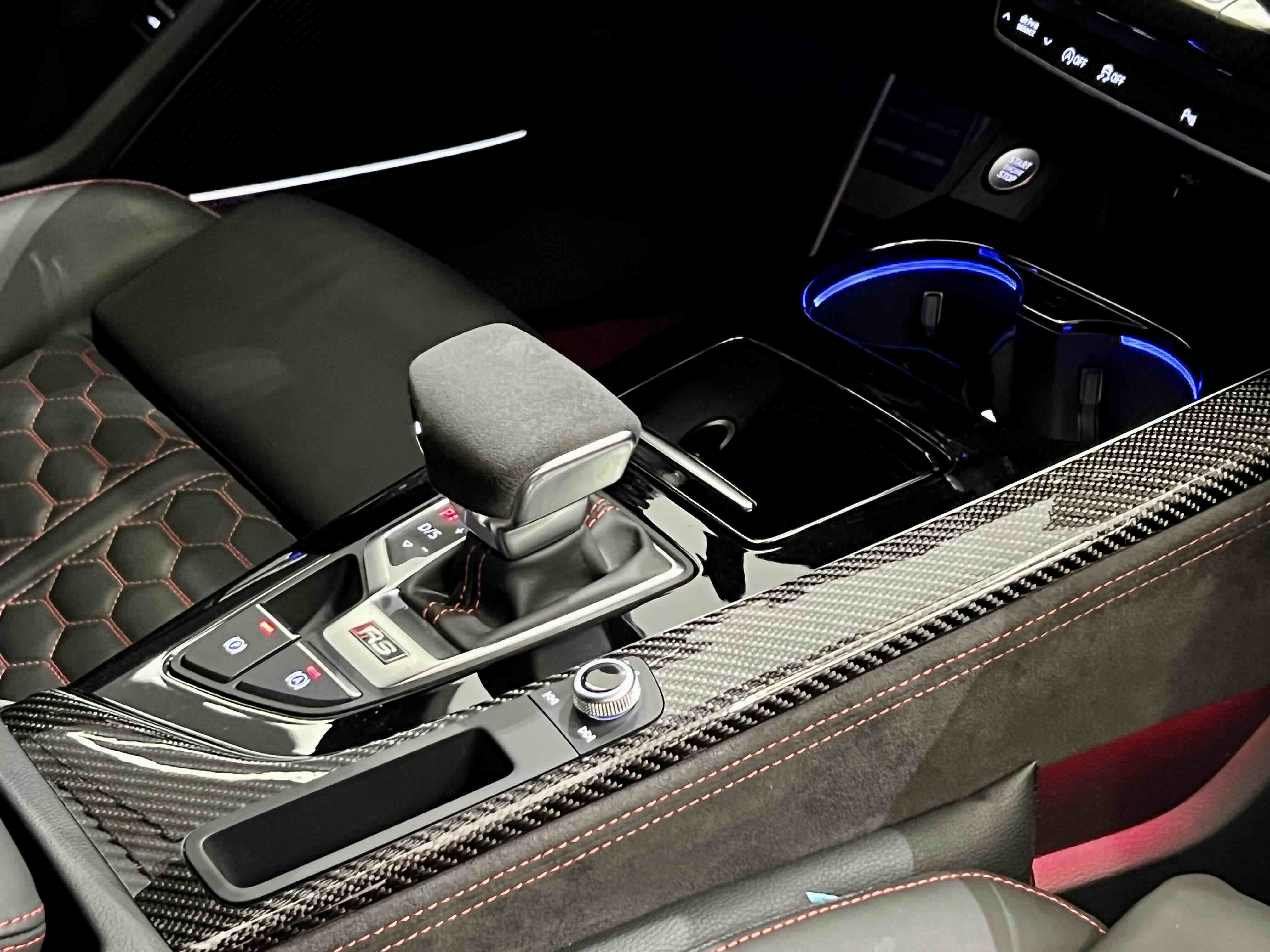 Audi RS 4 2024 immagine di auto #13