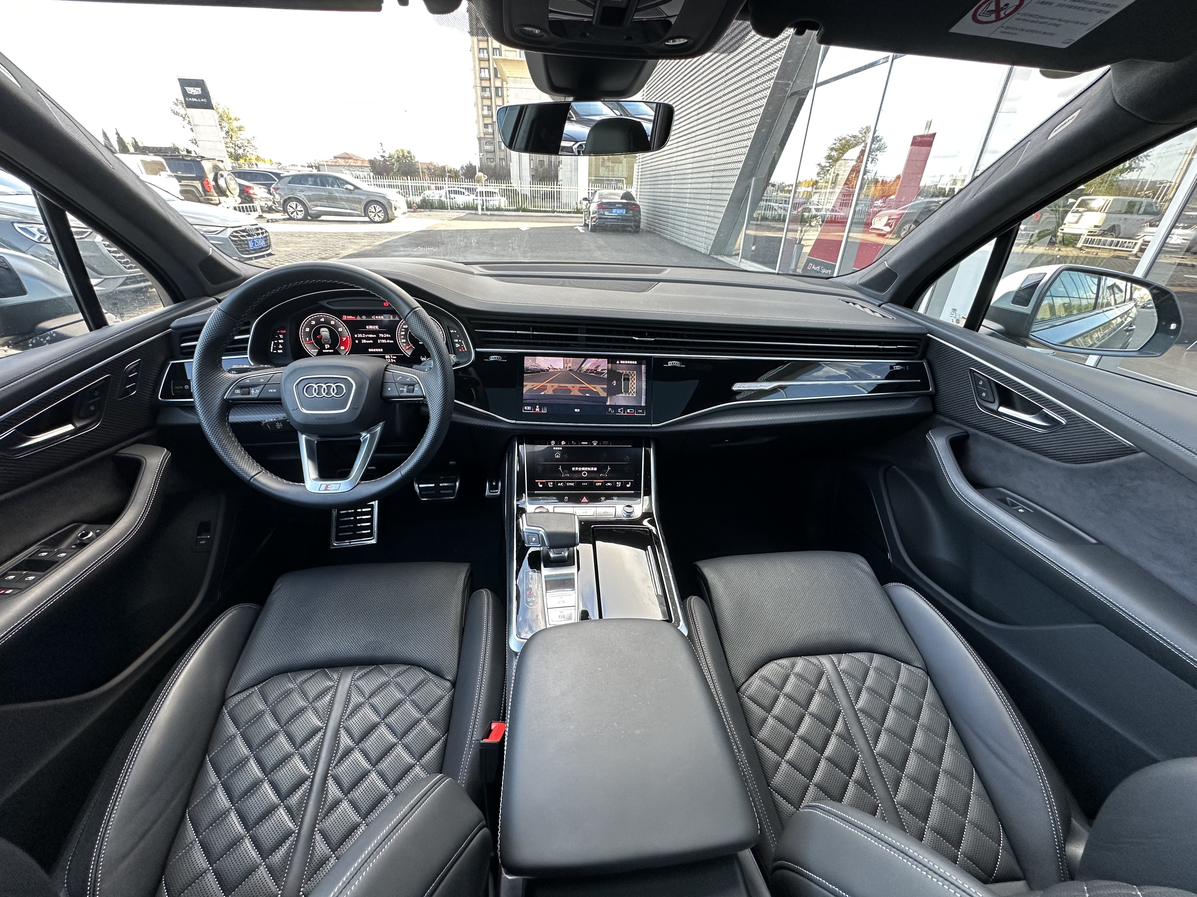 Audi SQ7 2024 immagine di auto #13