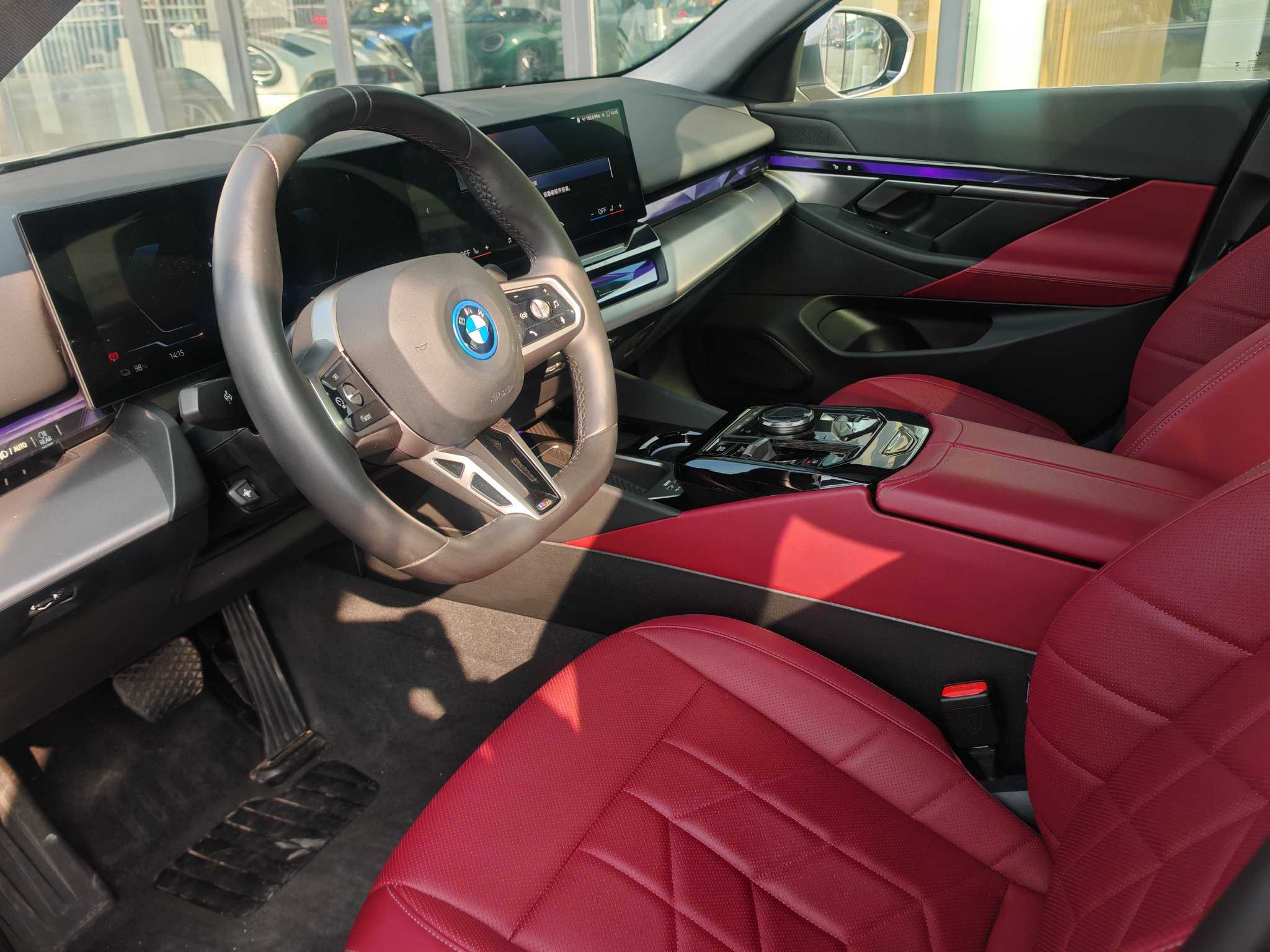 BMW i5 2025 immagine di auto #13