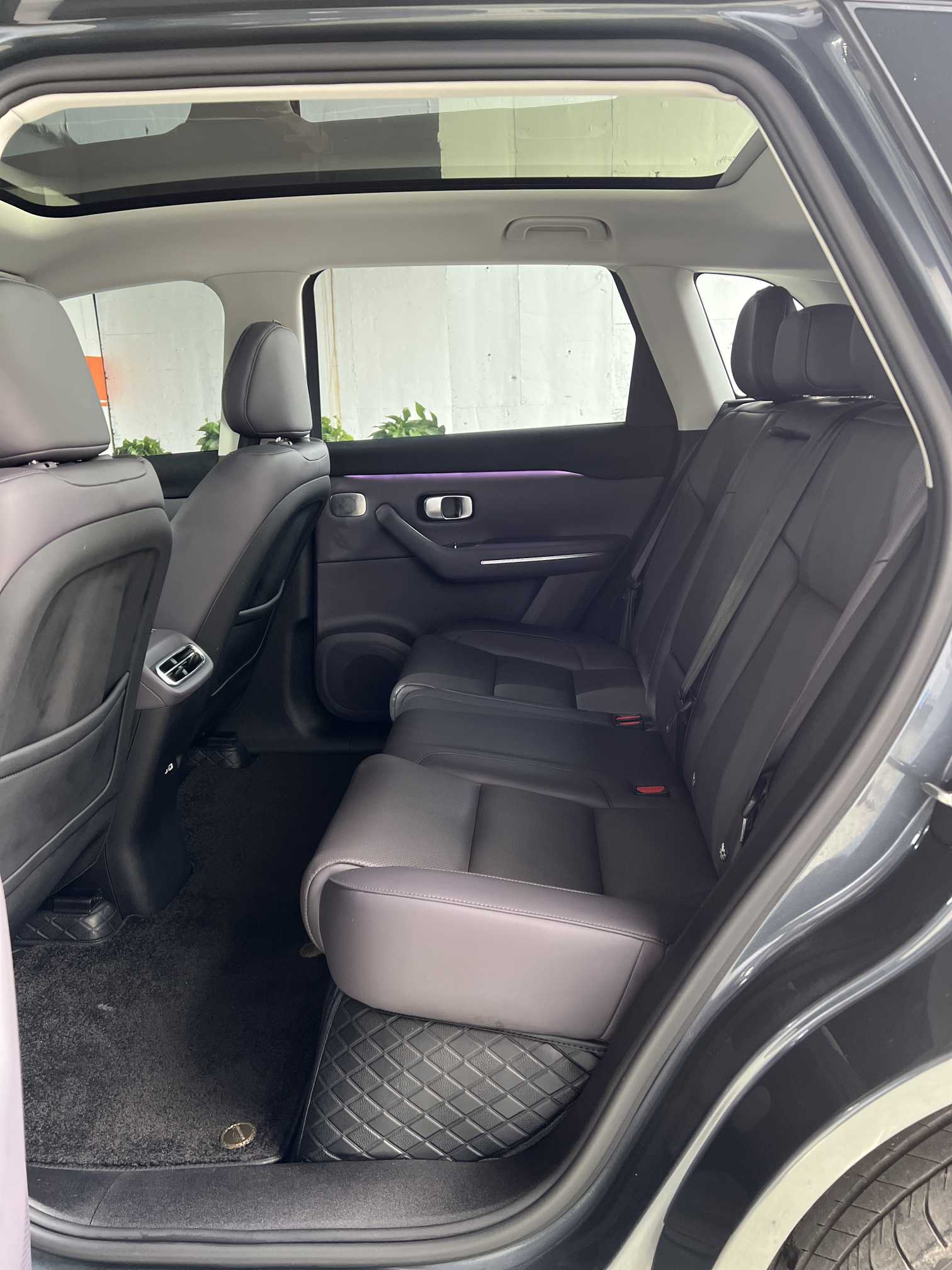 零跑汽车 零跑C10 2024 汽车图片 #13