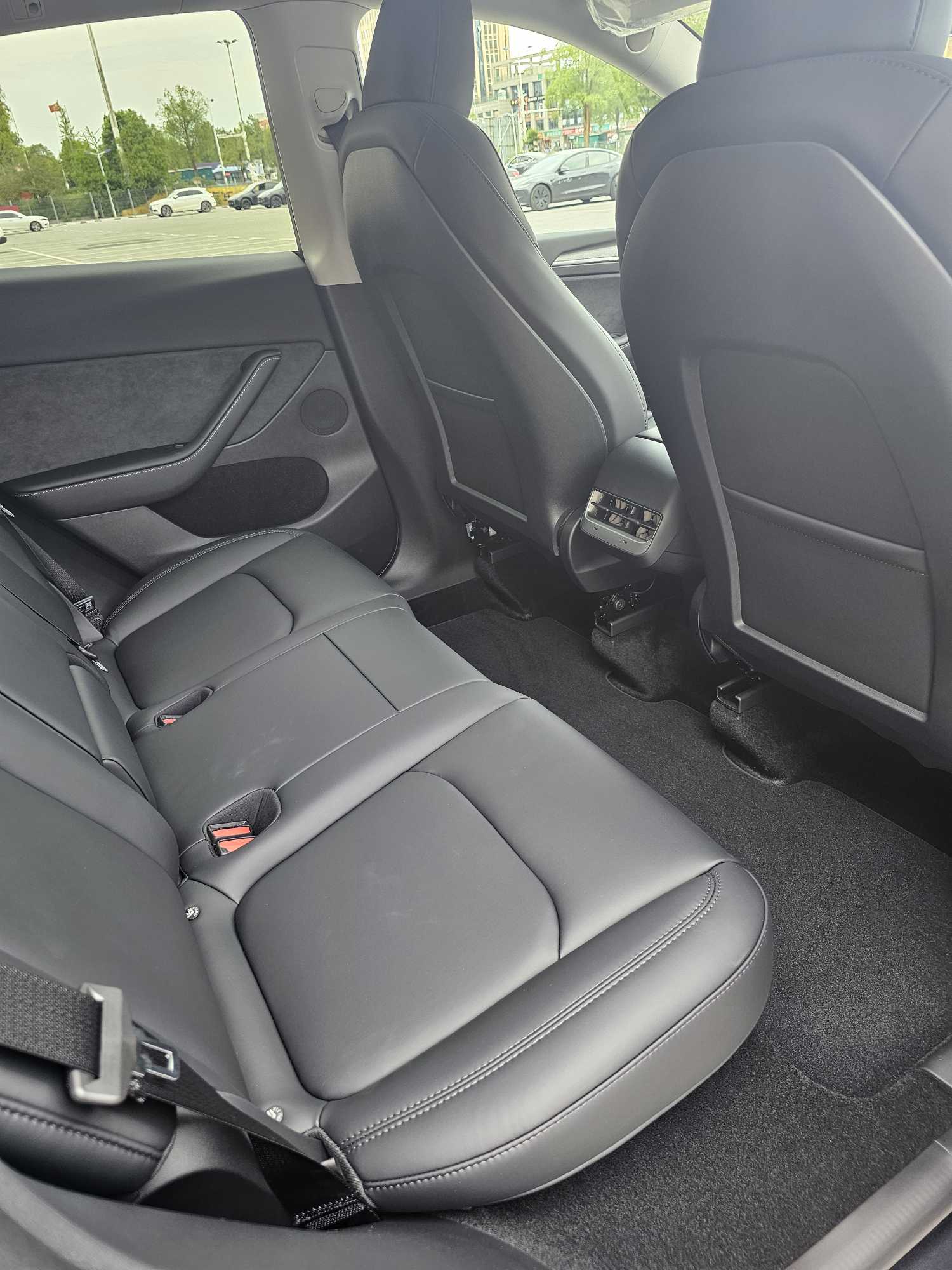 特斯拉 Model Y 2024 汽车图片 #13