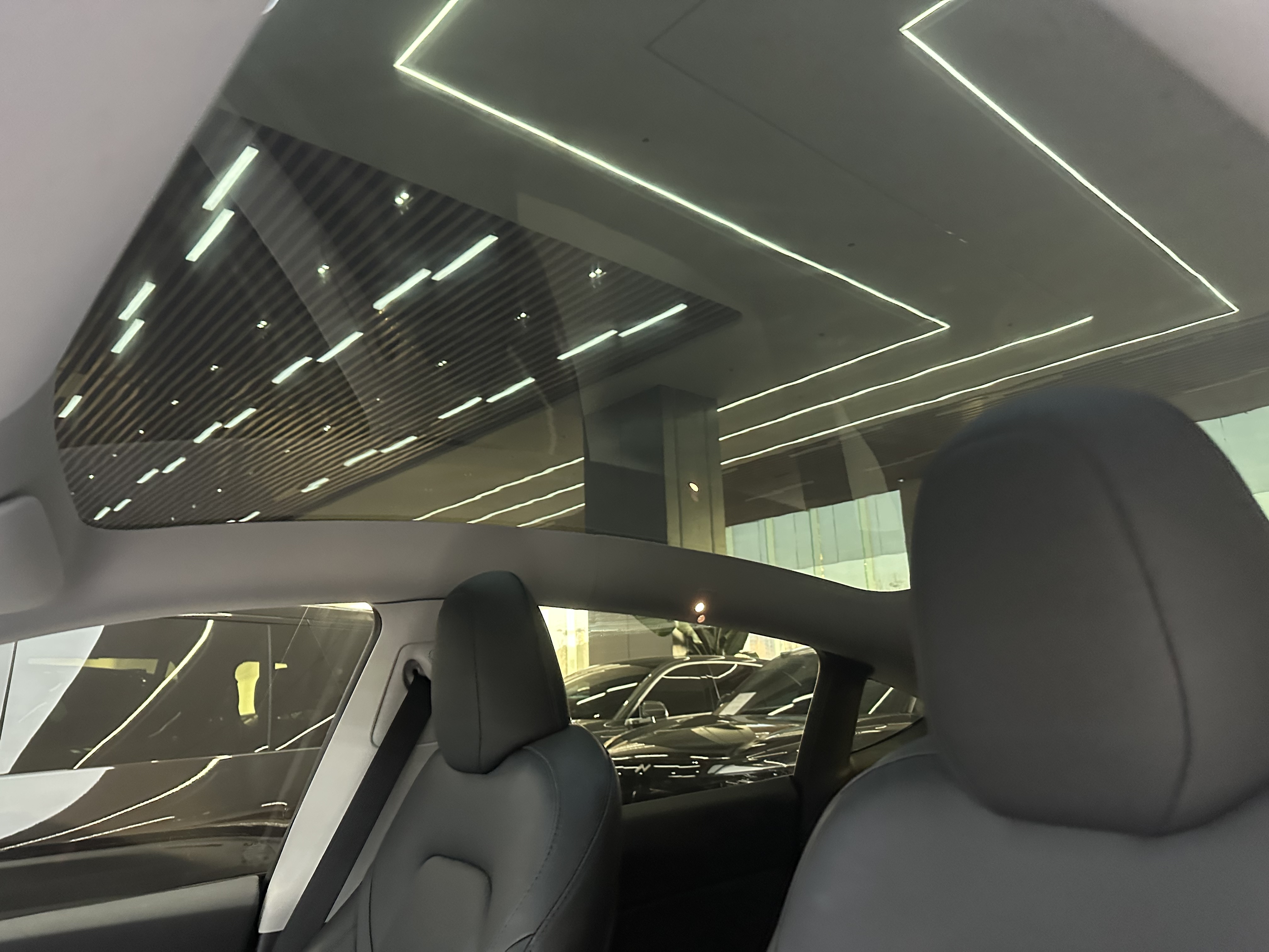 Tesla Model Y 2024 car image #13
