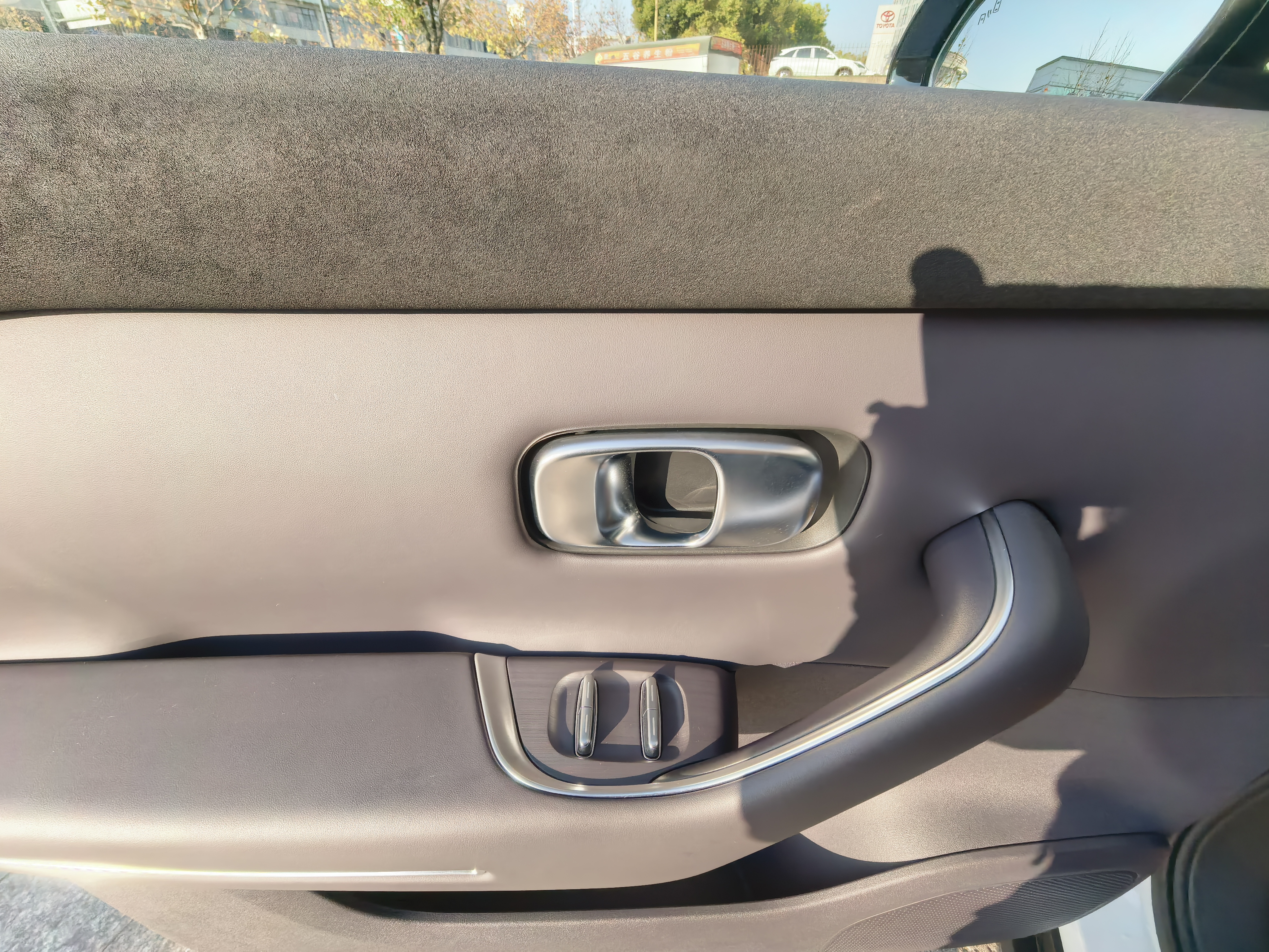 零跑汽车 零跑C10 2026 汽车图片 #13