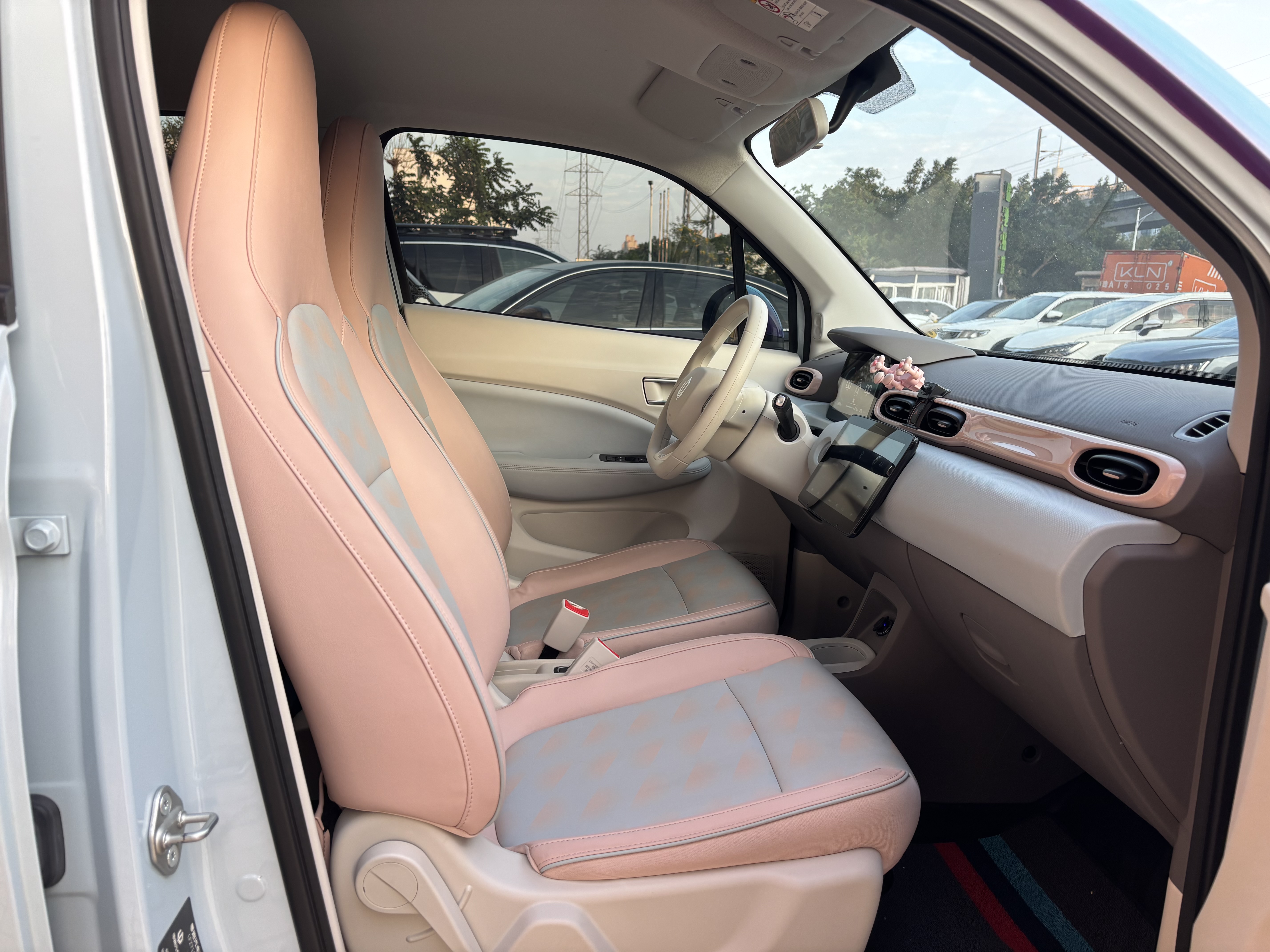 零跑汽车 零跑T03 2024 汽车图片 #13