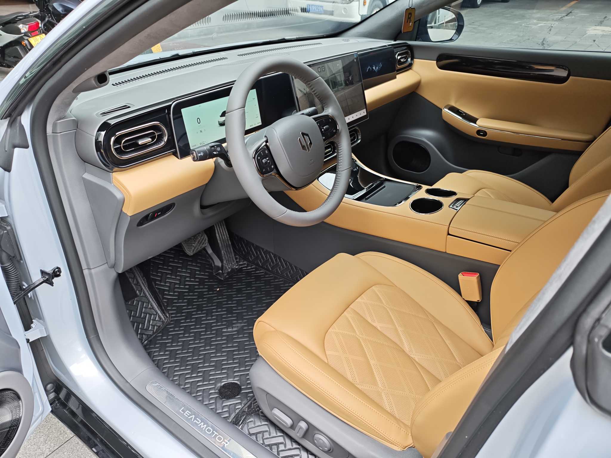 零跑汽车 零跑C01 2024 汽车图片 #13