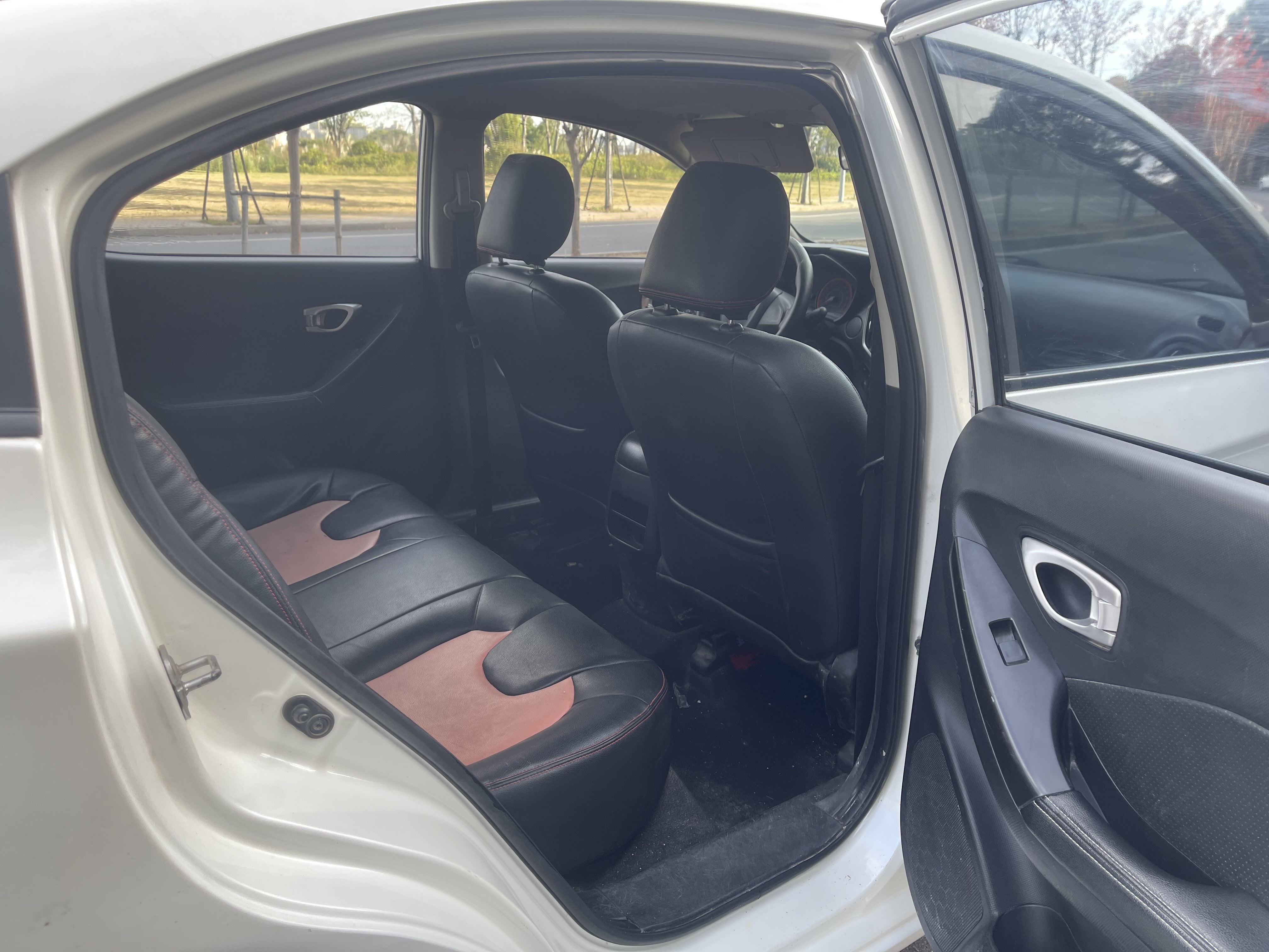 GAC Trumpchi GA3 2014 image de voiture #13