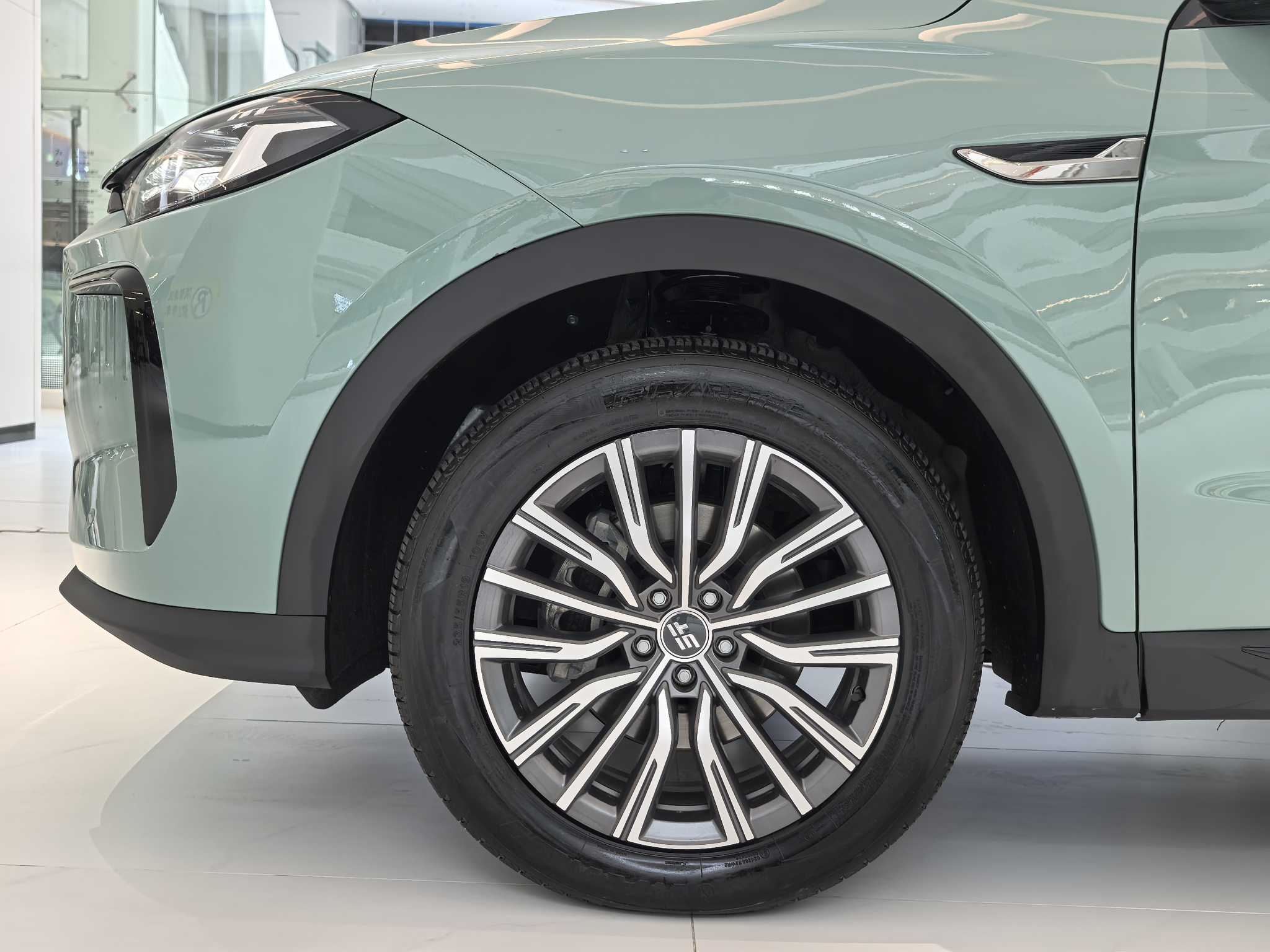 Jetour X70 C-DM 2024 immagine di auto #13