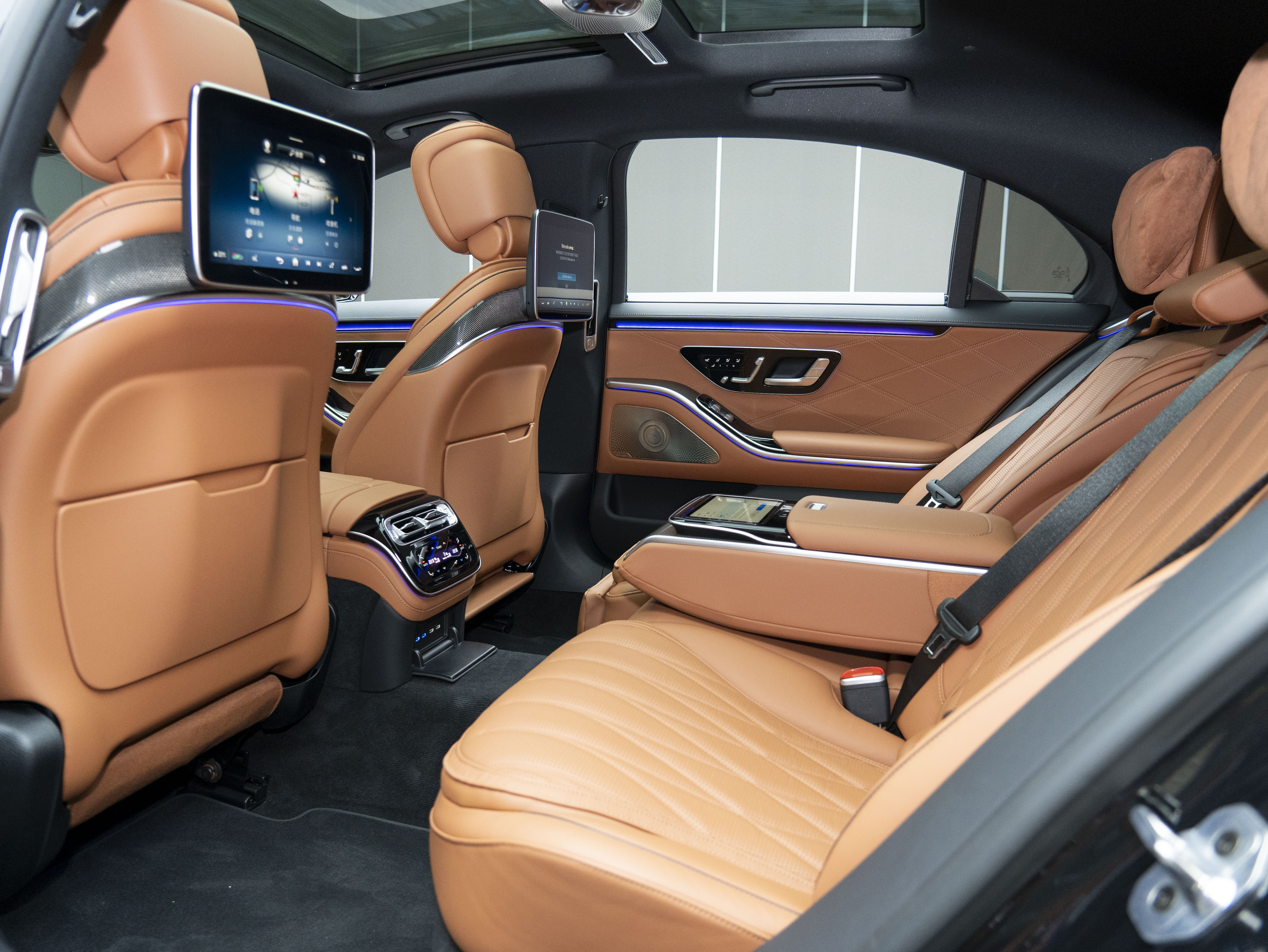 Mercedes-Benz S AMG New Energy 2025 изображение автомобиля #13