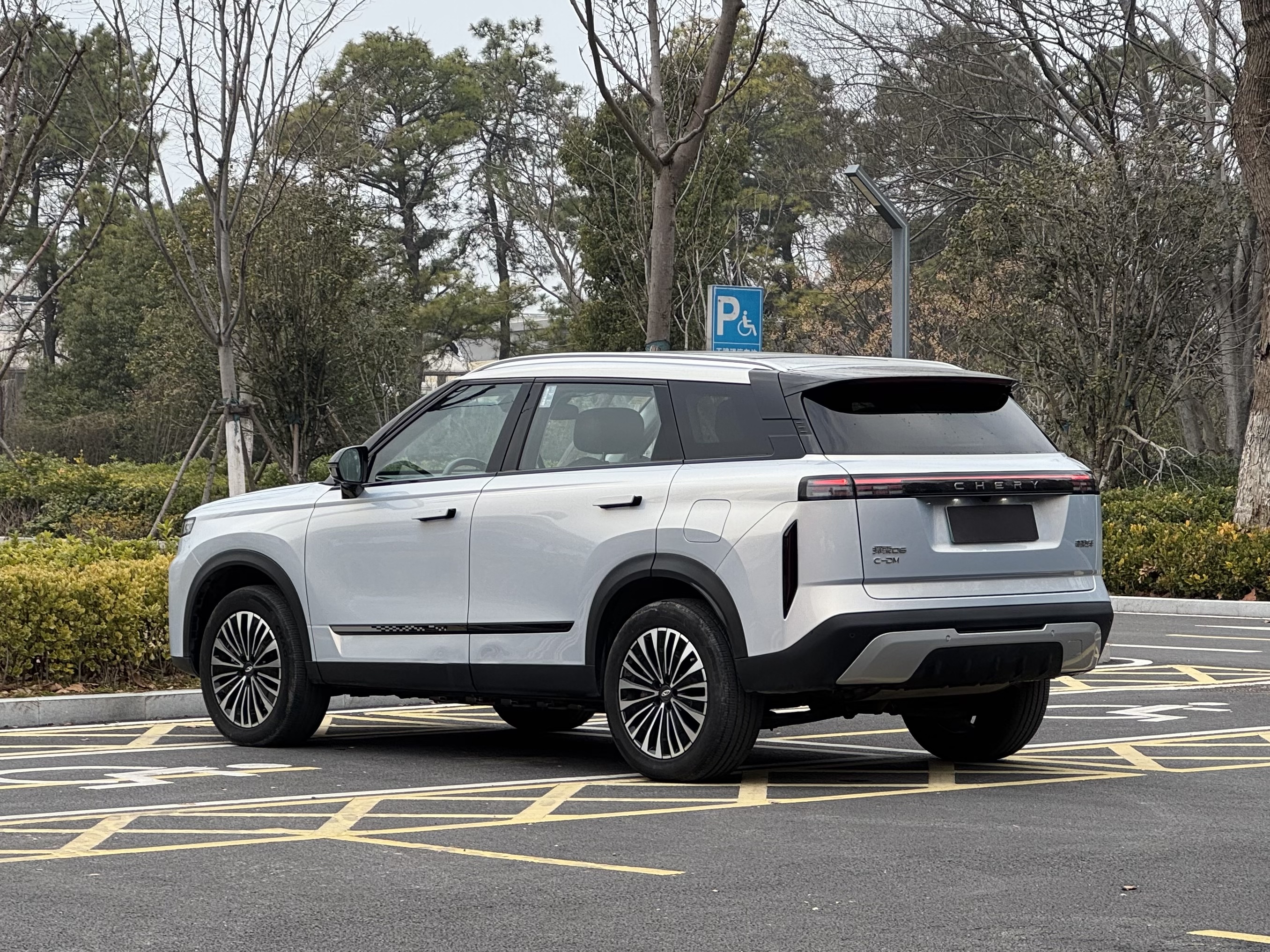 Chery Exploration 06 C-DM 2024 #13 Chery Exploration 06 C-DM 2024 car image #13