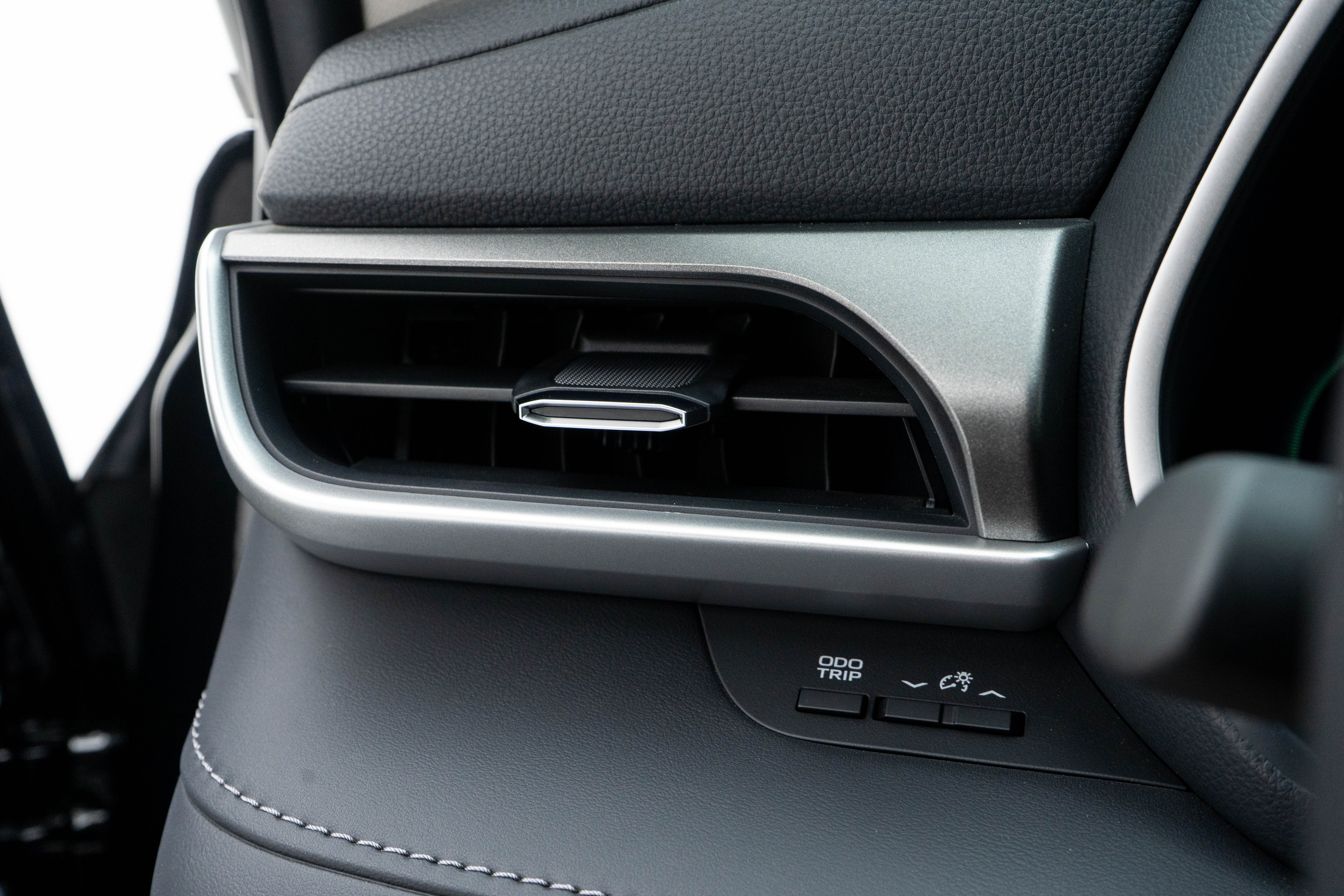 Toyota Highlander 2025 image de voiture #13