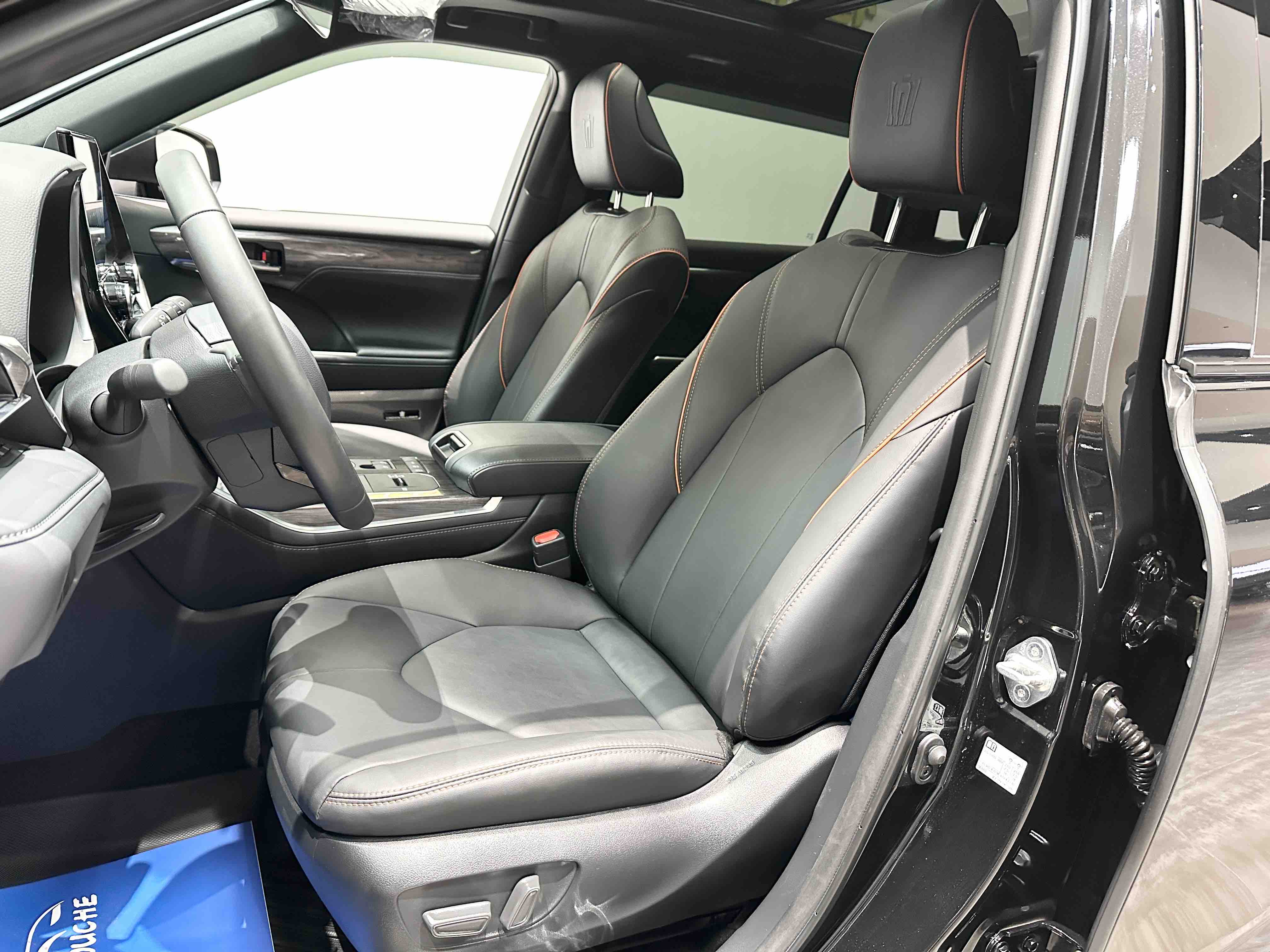 Toyota Crown Kluger 2025 #13 Toyota Crown Kluger 2025 car image #13