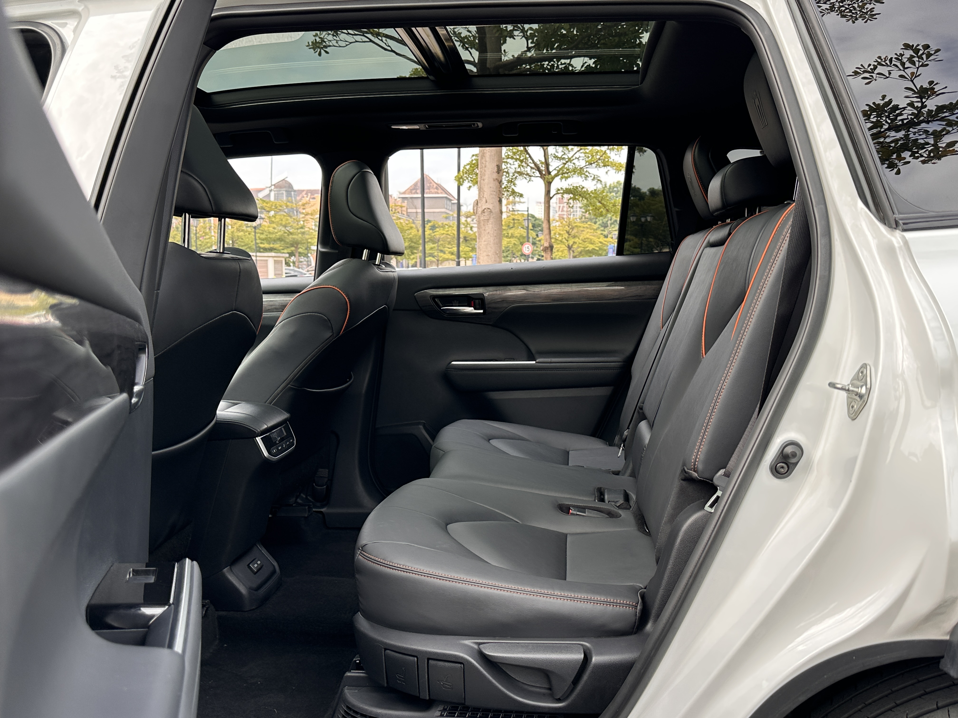 Toyota Crown Kluger 2024 car image #13